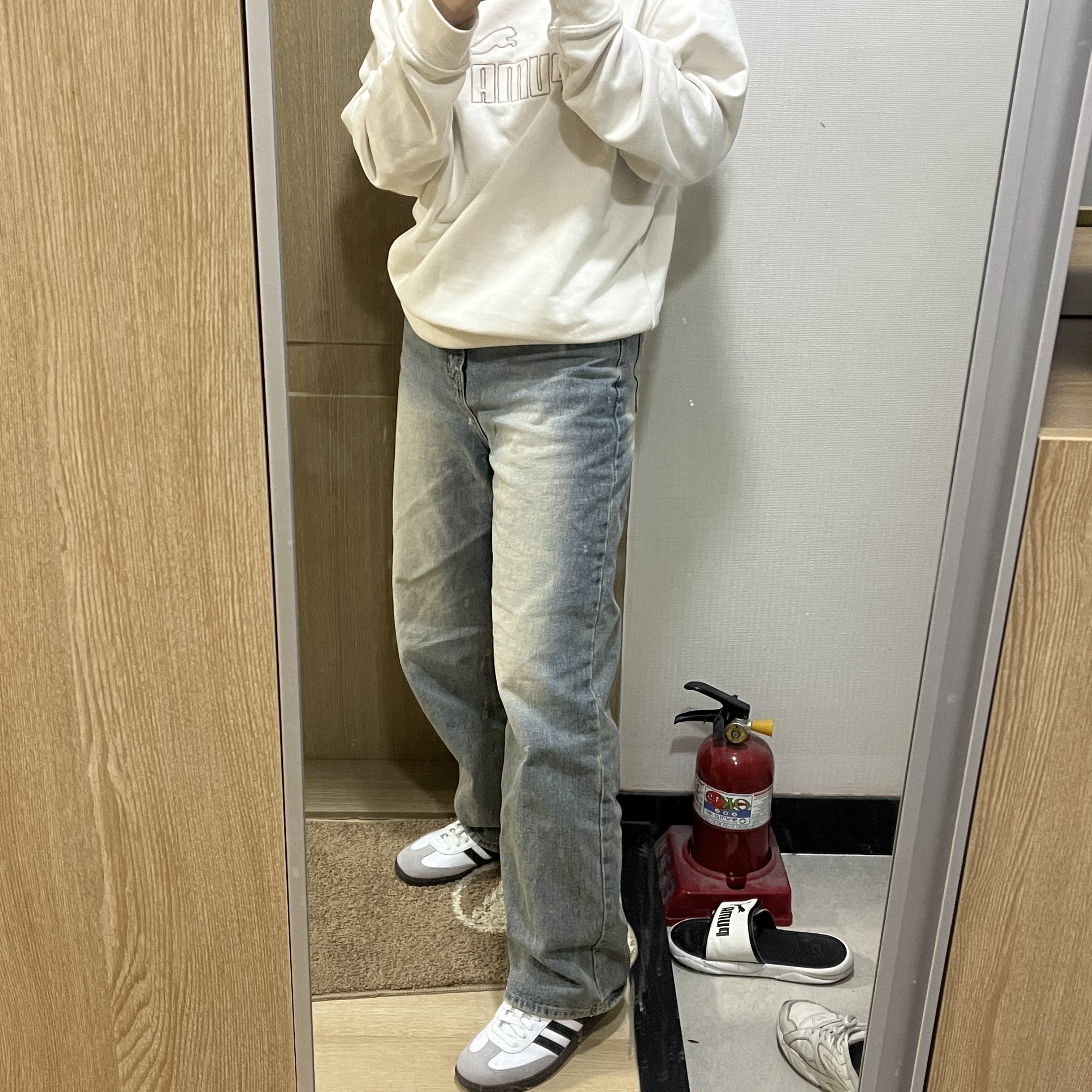 Adidas Samba OG Cloud White 착용 스타일 - 3