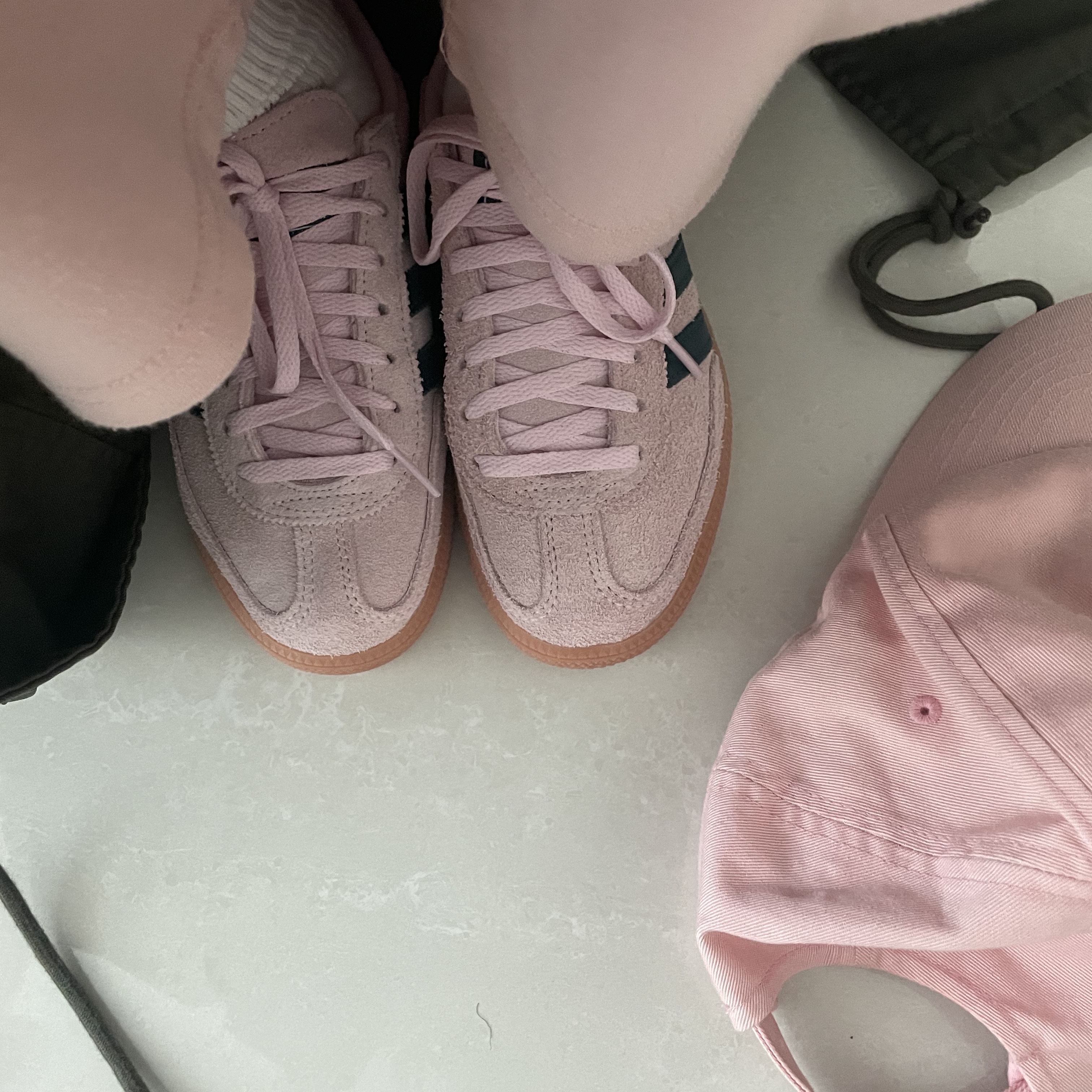 (W) Adidas Spezial Handball Clear Pink 착용 스타일