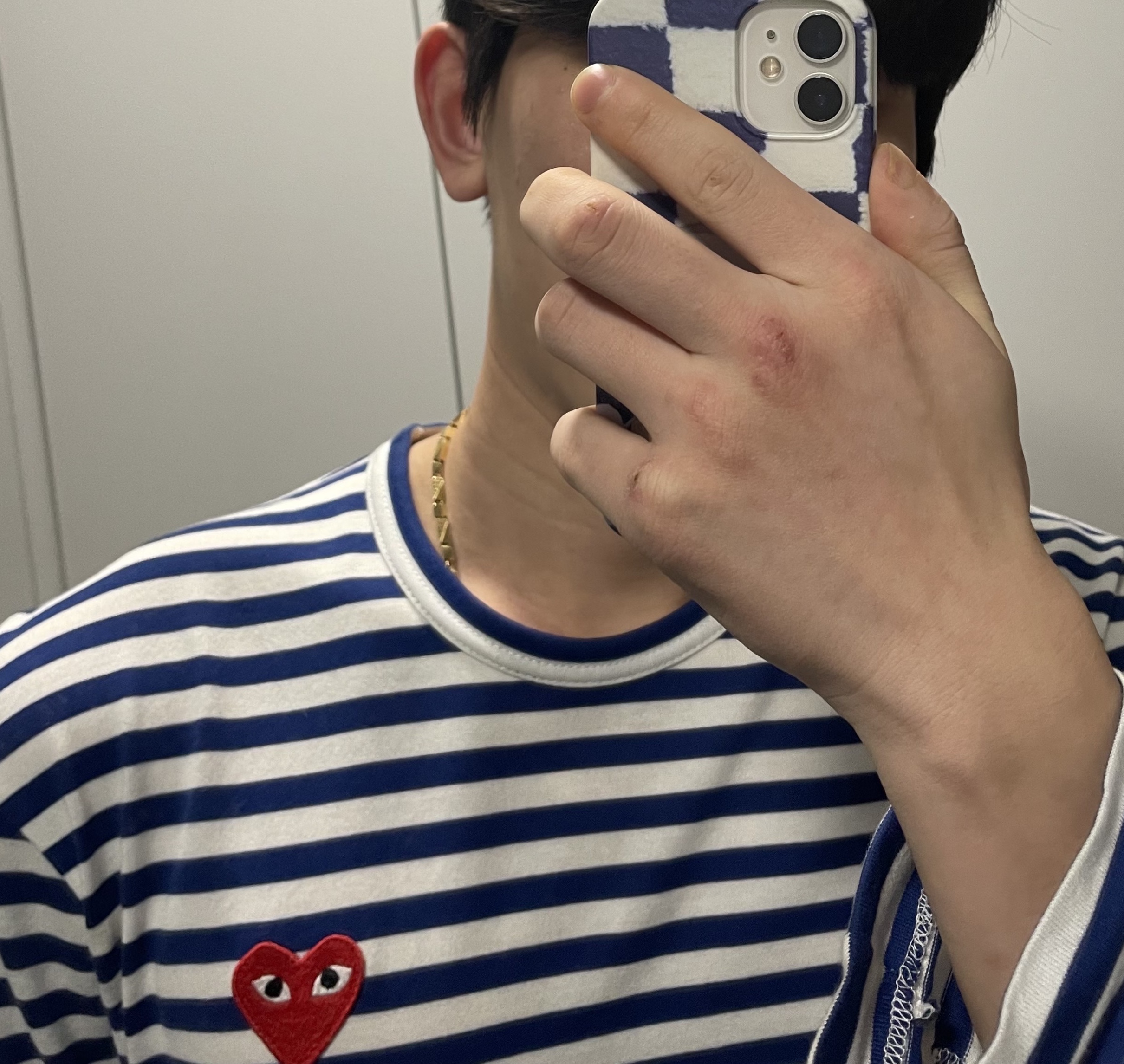 Play Comme des Garcons Striped LS T-Shirt Blue White 착용 스타일