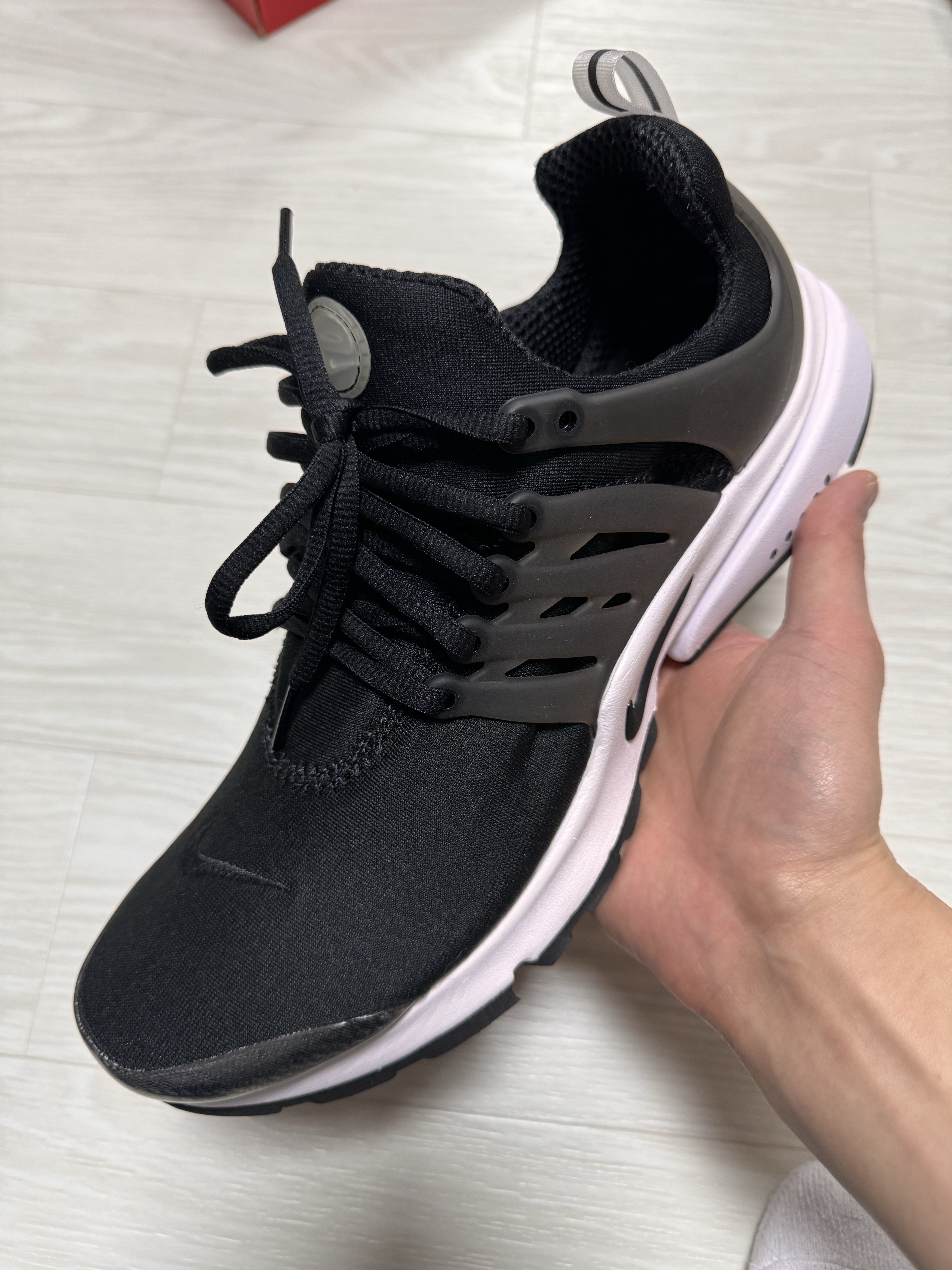 Nike Air Presto Black White 착용 스타일