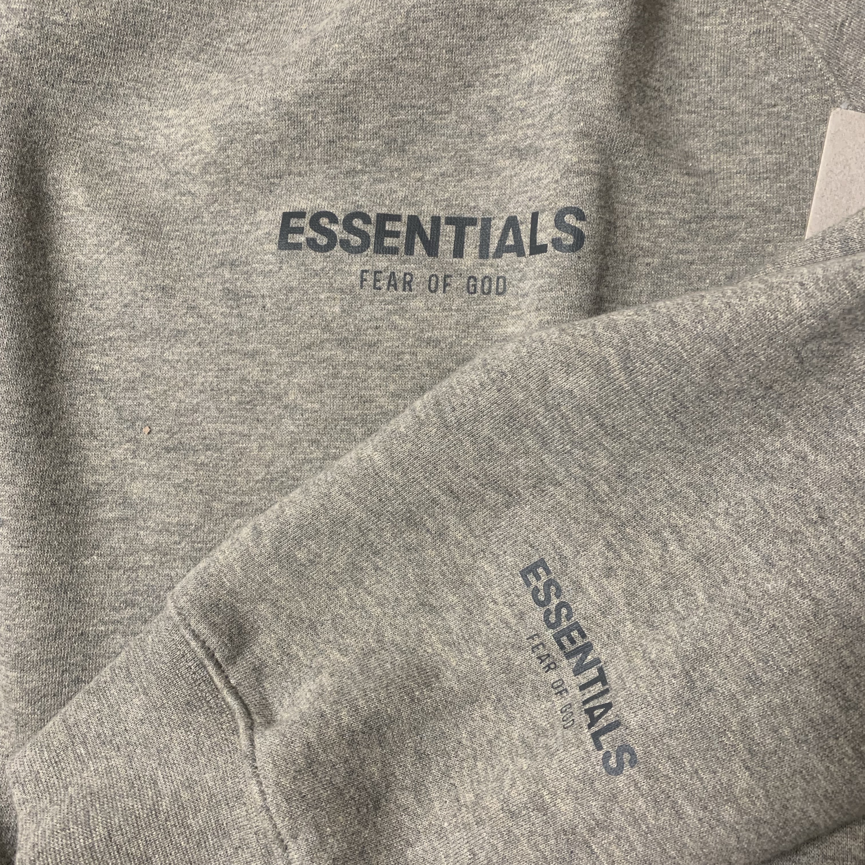 Essentials The Core Collection Pullover Crewneck Heather Oatmeal 착용 스타일 - 1