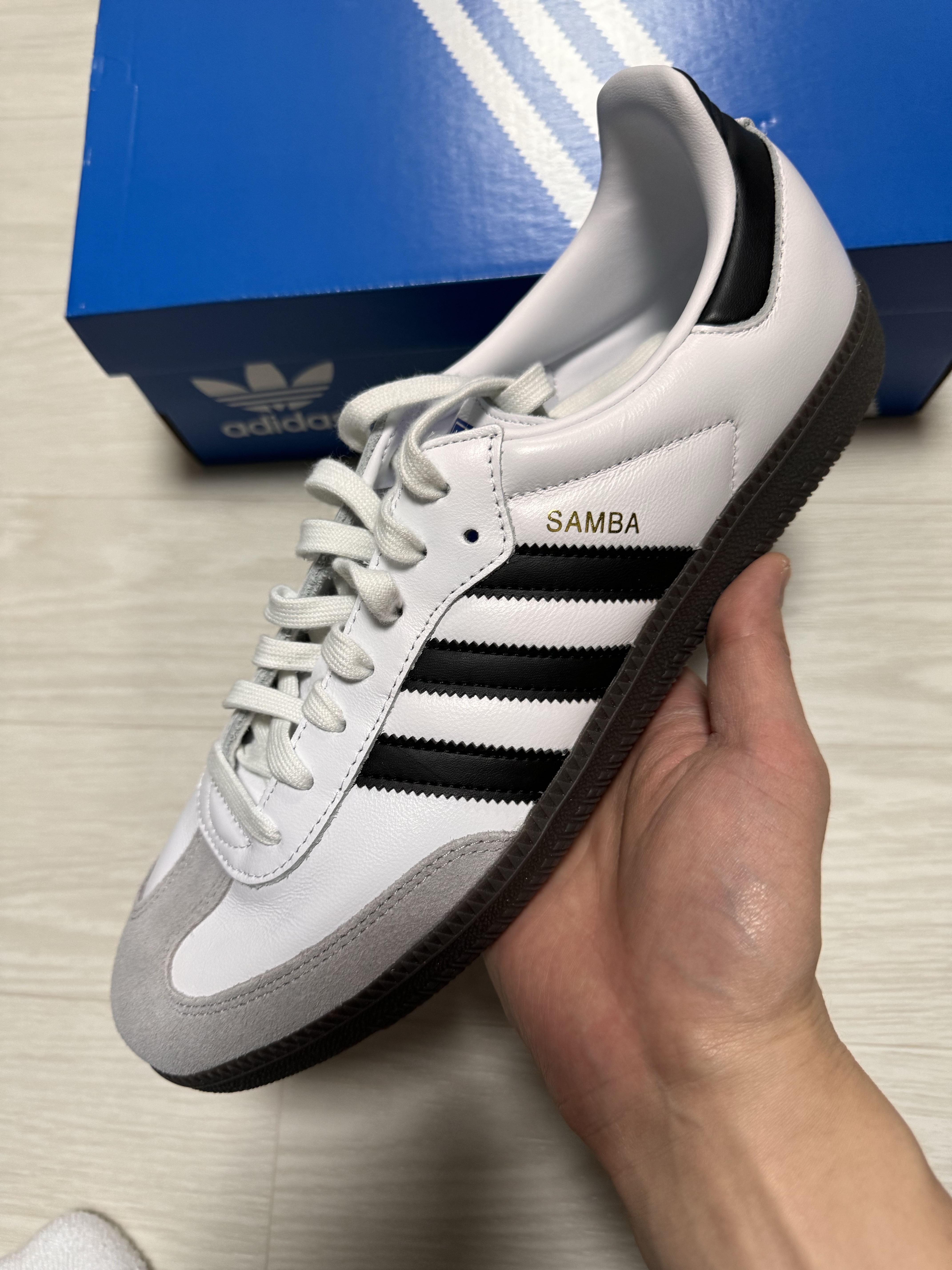 Adidas Samba OG Cloud White 착용 스타일