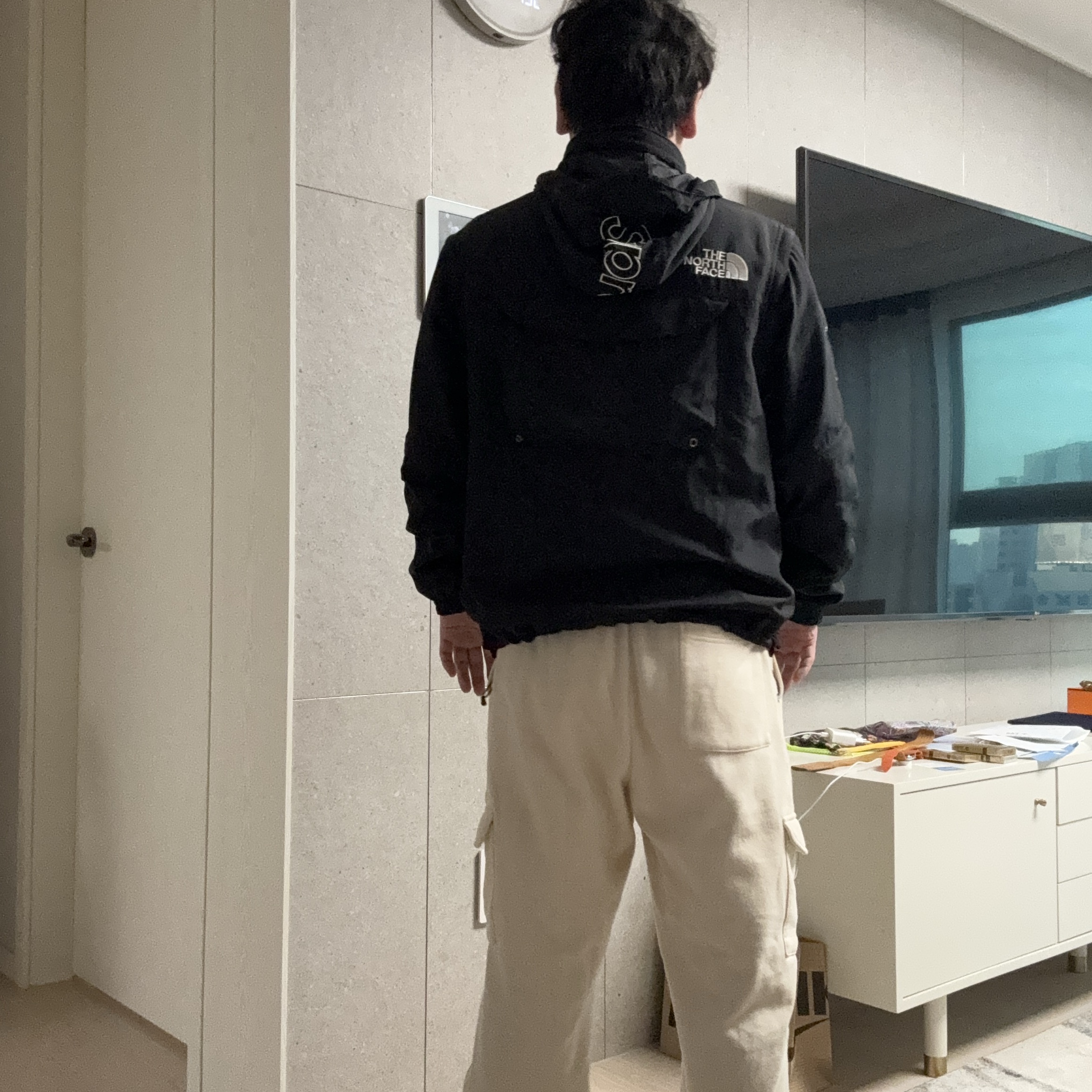 Supreme x The North Face Trekking Convertible Jacket Black - 22SS 착용 스타일 - 1