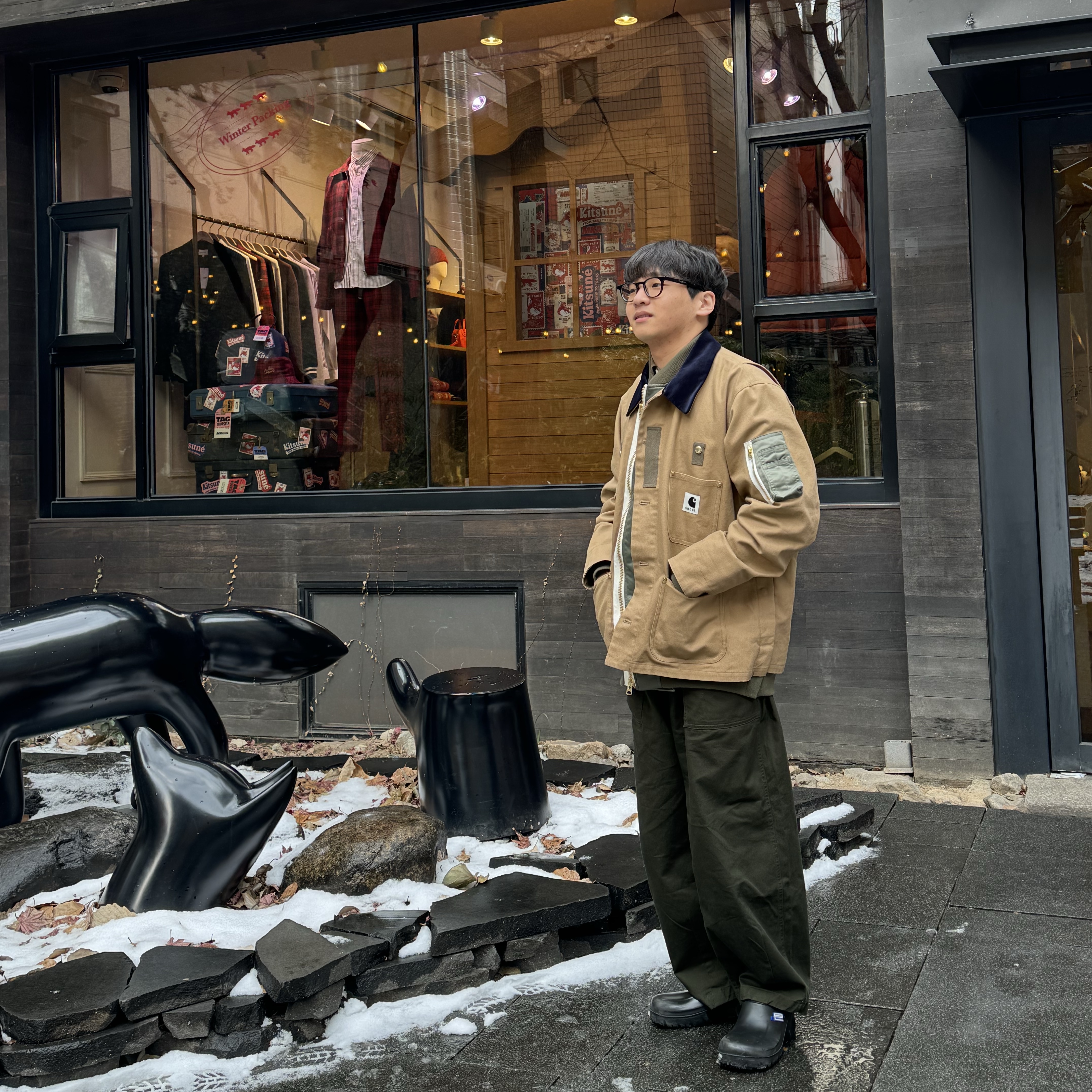 Sacai x Carhartt WIP Canvas MA-1 Jacket Michigan Beige, Gentle Monster x Maison Margiela MM009 Clear Black 착용 스타일