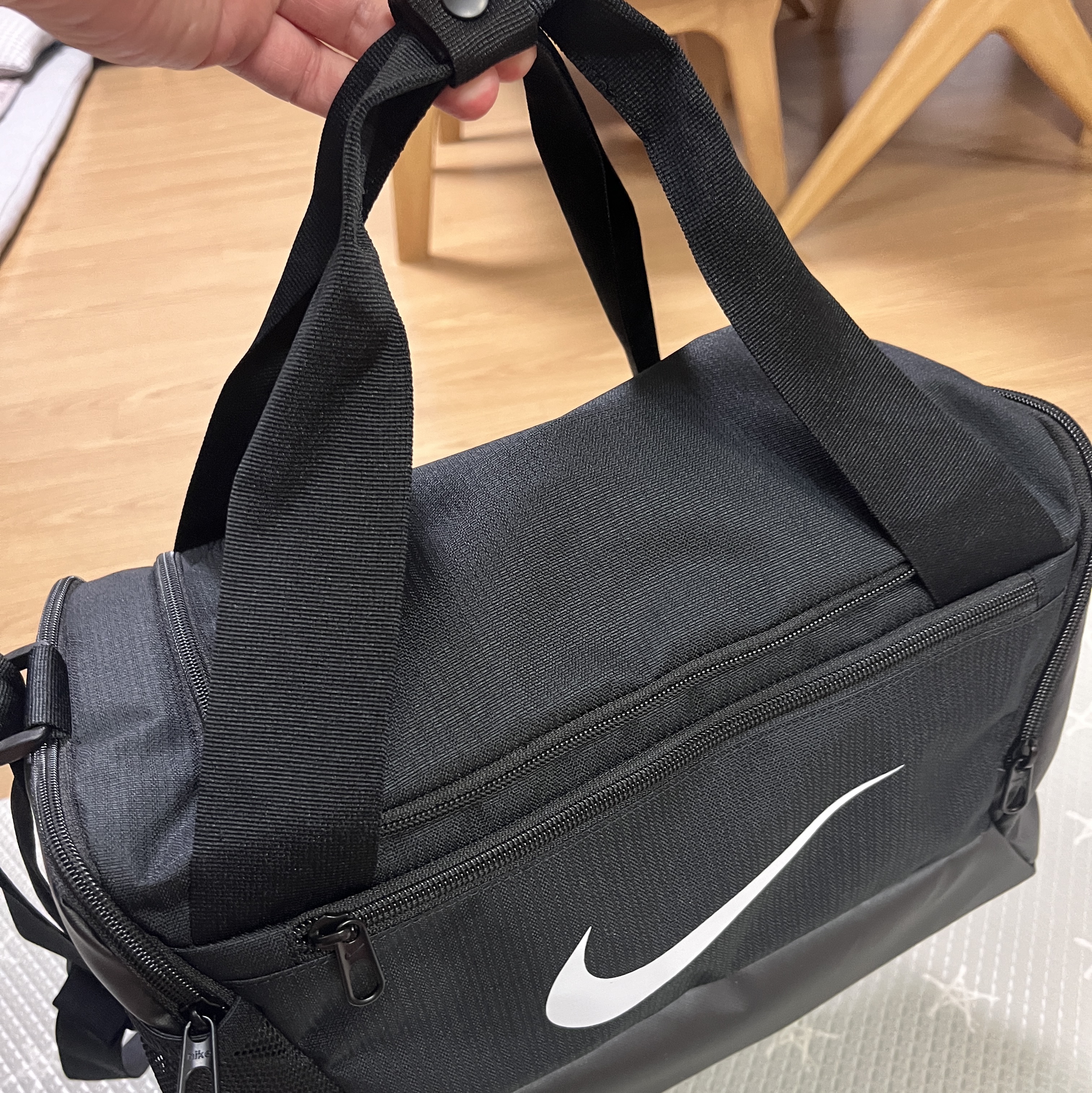 Nike Brasilia 9.5 Training Duffle Bag Extra Small 25L Black 착용 스타일 - 1