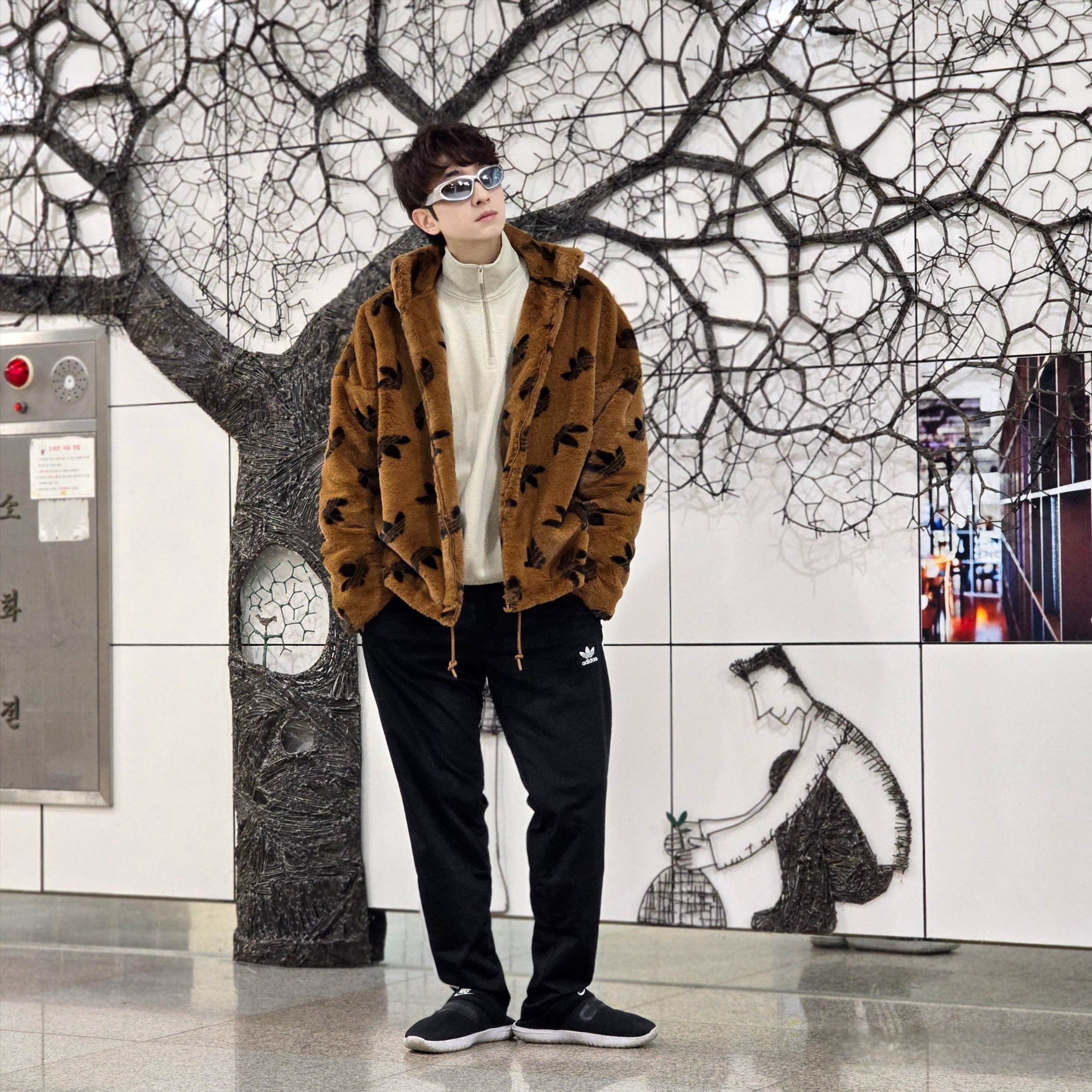 (W) Nike Burrow Black, Nike Burrow Black White 착용 스타일 - 3