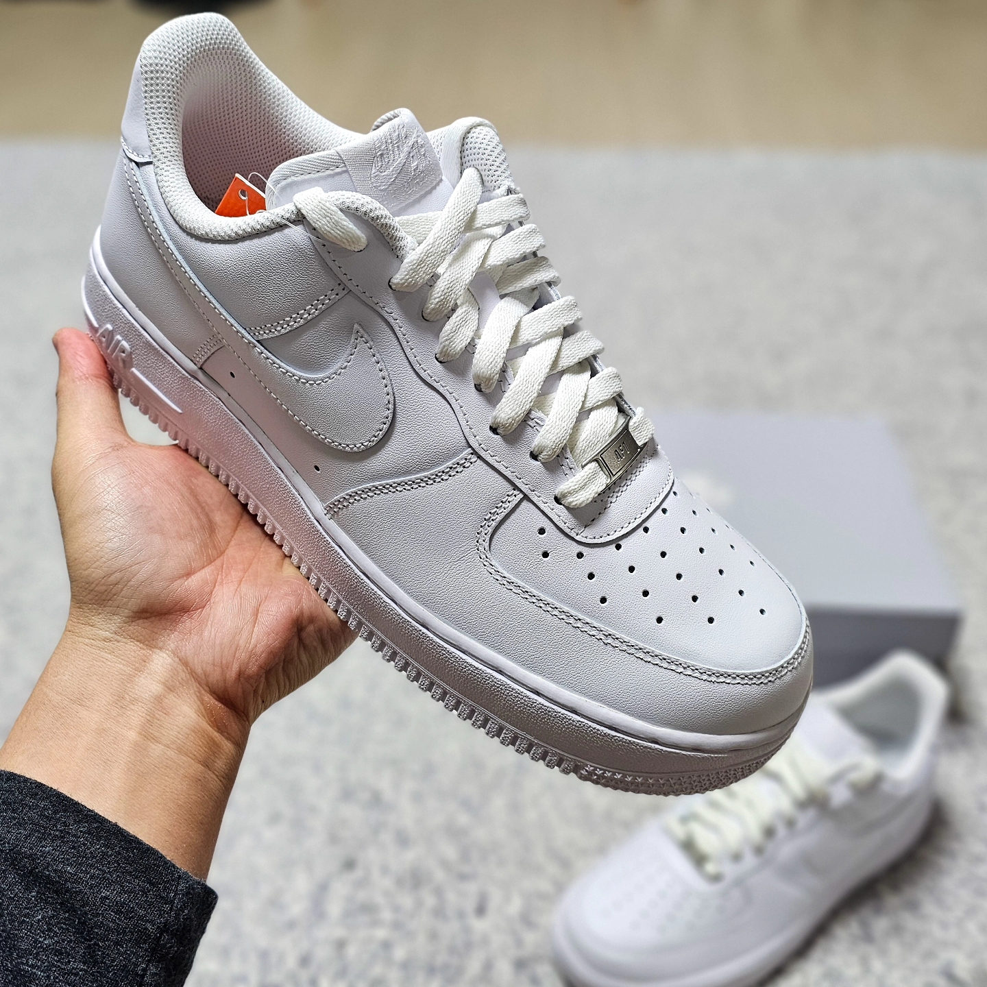 Nike Air Force 1 '07 Low White 착용 스타일 - 1