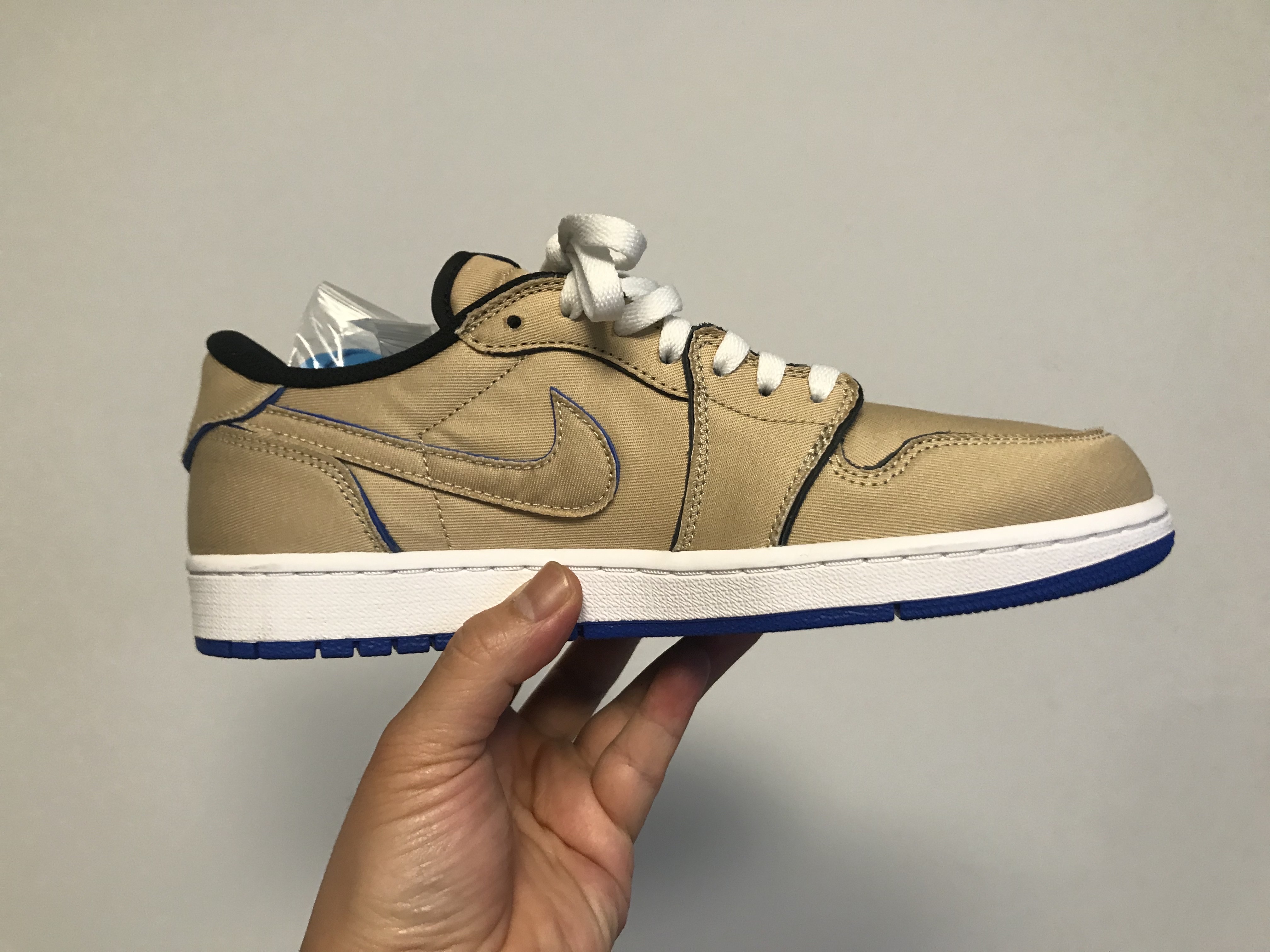 Jordan 1 x Lance Mountain Low SB QS Desert Ore 착용 스타일 - 2