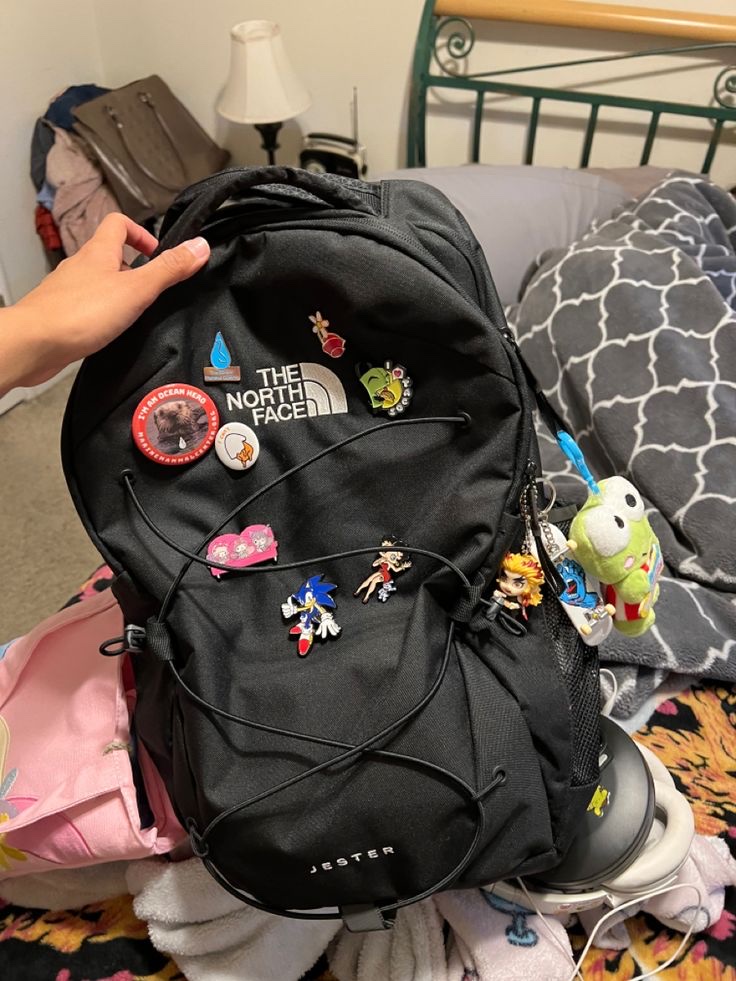 The North Face Borealis Mini Backpack Black 착용 스타일