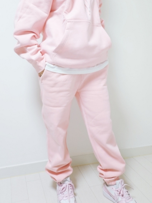 Nike NRG Solo Swoosh Fleece Hoodie Bleached Coral - US/EU, (W) Nike NRG Solo Swoosh Fleece Pants Bleached Coral - US/EU 착용 스타일 - 2