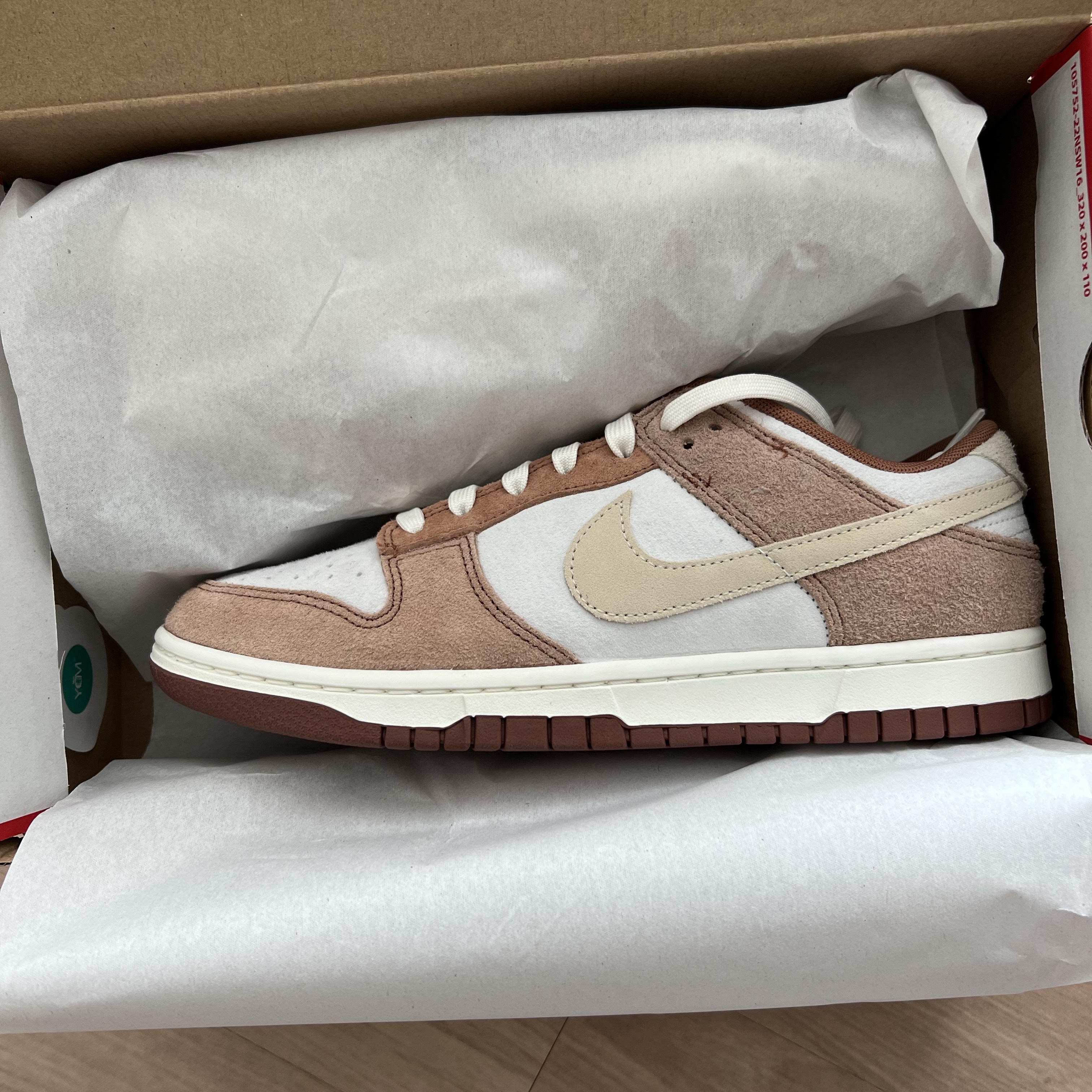 Nike Dunk Low Pro Premium Medium Curry 착용 스타일