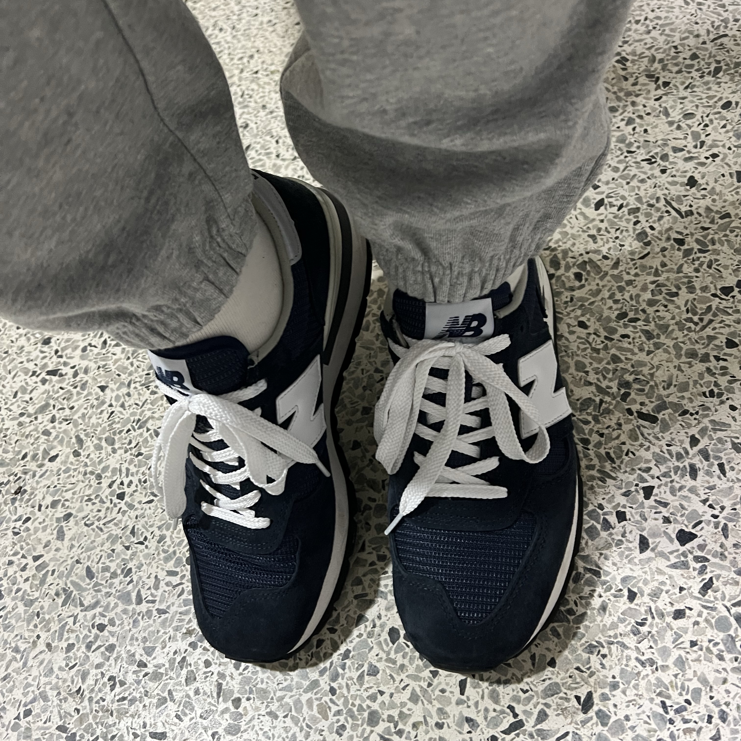 New Balance 990v1 Made in USA Navy 착용 스타일
