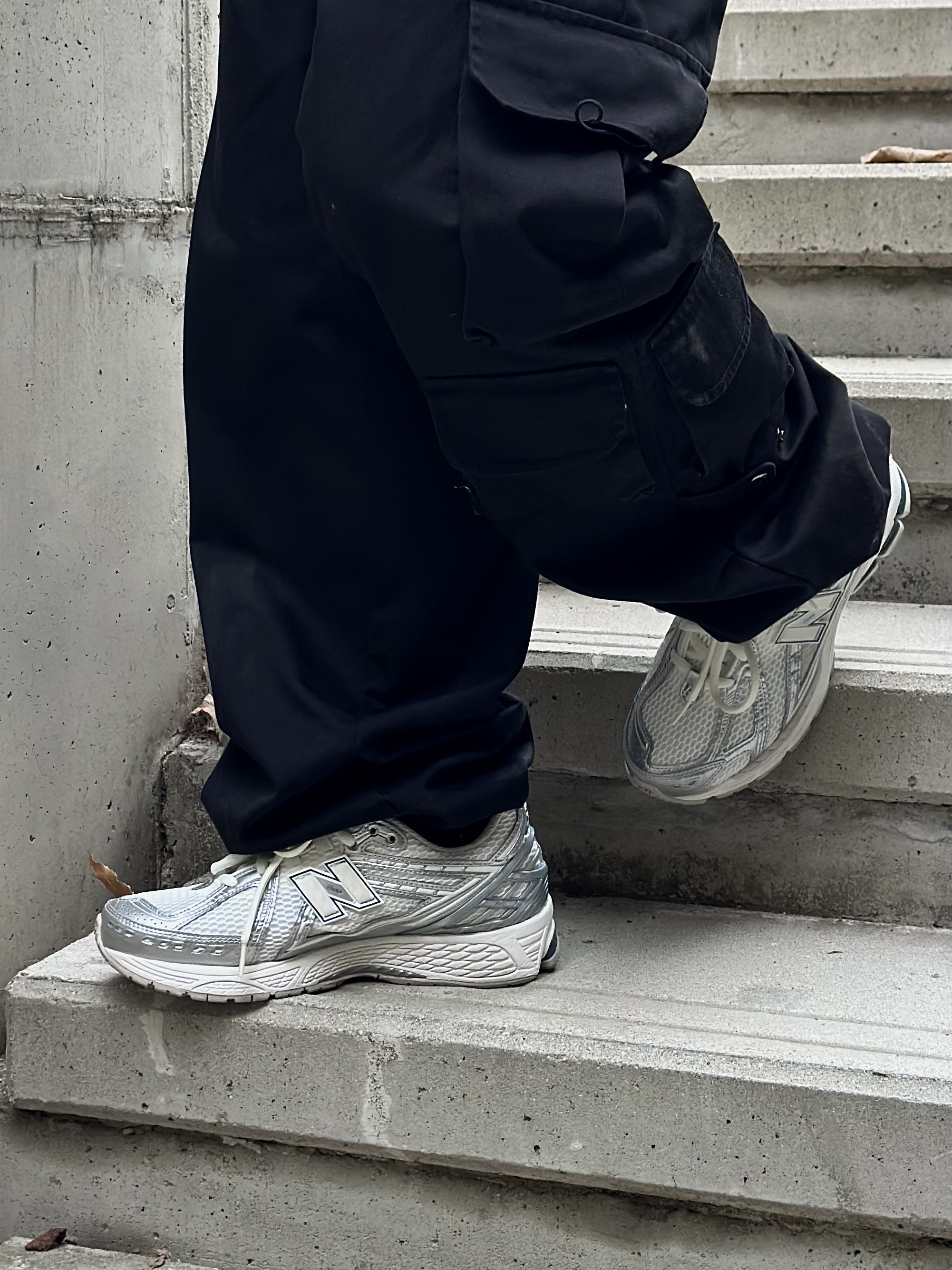 New Balance 1906R Silver Metallic Sea Salt 착용 스타일 - 6