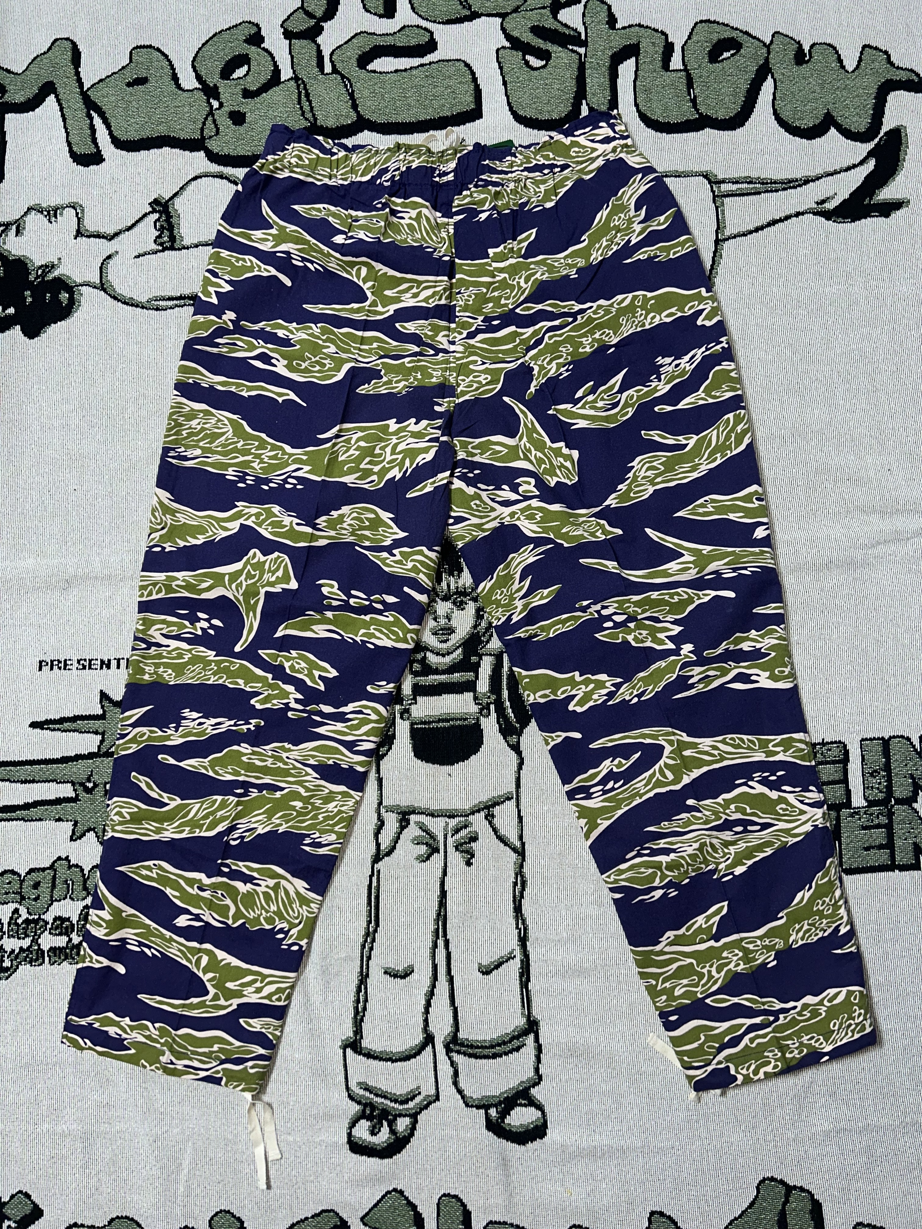 South2 West8 Army String Pant Flannel Purple Tiger 착용 스타일 - 4