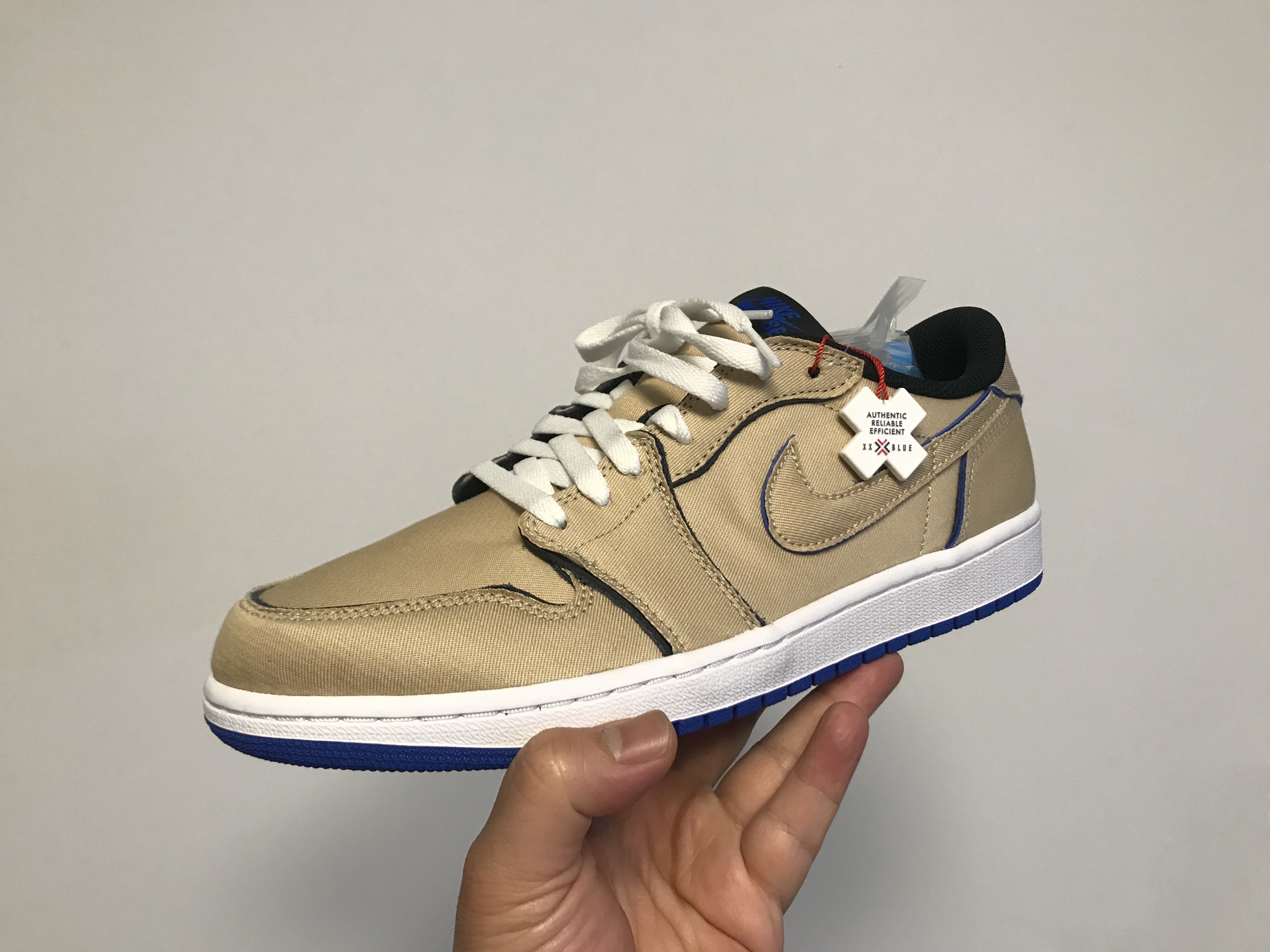 Jordan 1 x Lance Mountain Low SB QS Desert Ore 착용 스타일 - 3