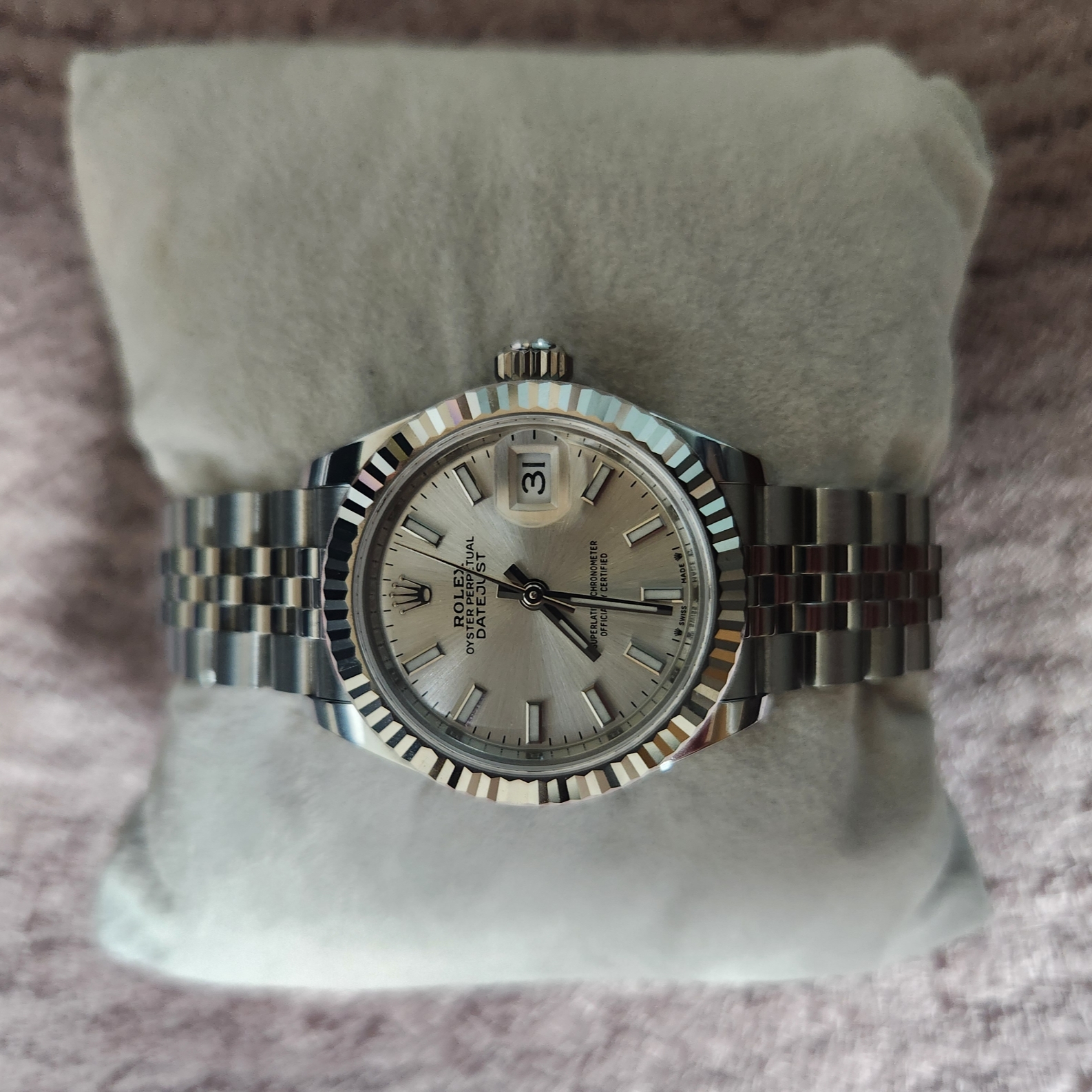 Rolex Lady-Datejust 28mm 279174 Silver Jubilee 착용 스타일