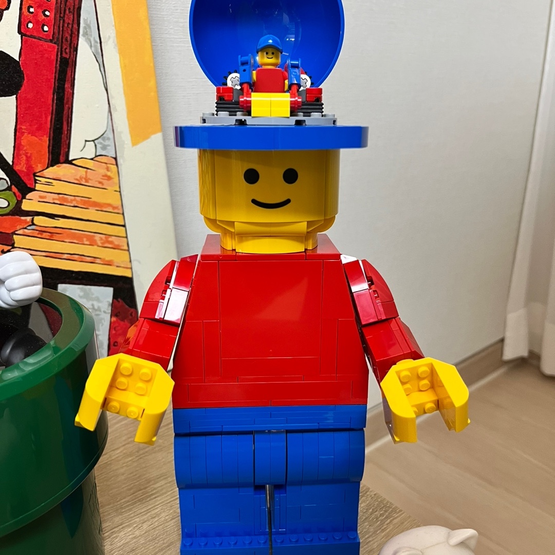 Lego Up-Scaled Lego Minifigure 착용 스타일 - 2