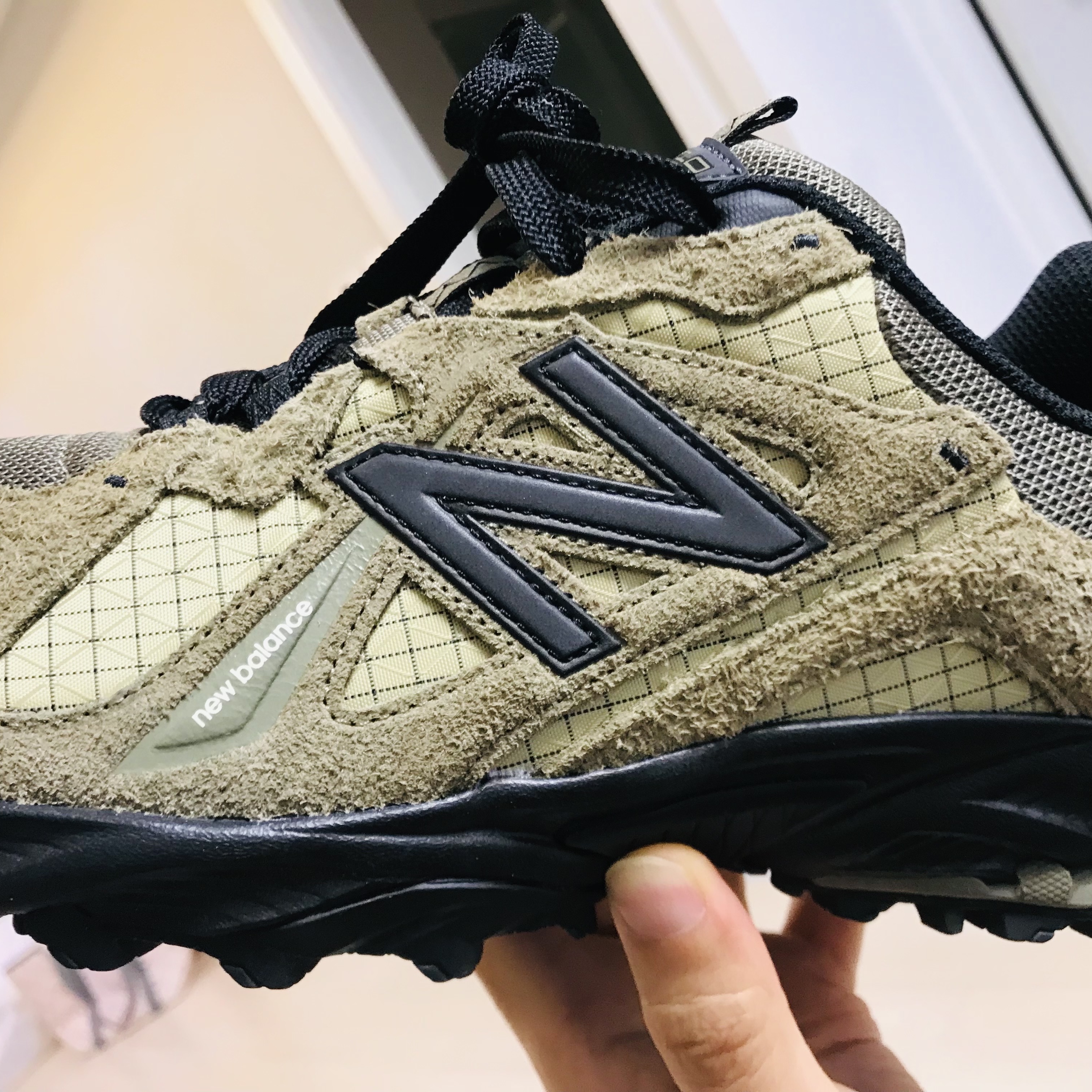 New Balance x Cayl ML610TCL Covert Green 착용 스타일