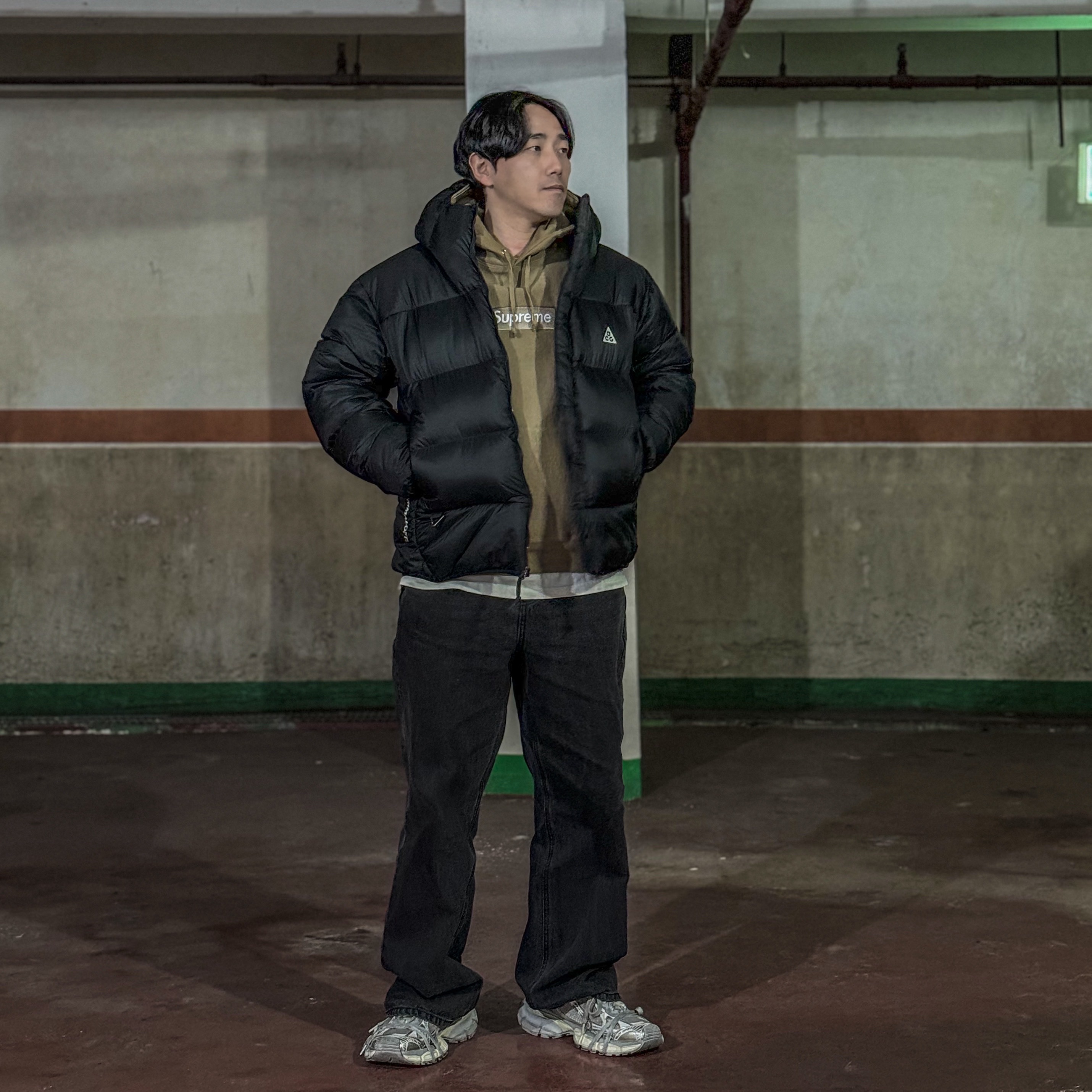 Nike ACG Therma-Fit ADV Lunar Lake Puffer Jacket Black - Asia, Supreme Box Logo Hooded Sweatshirt Dark Sand - 23FW 착용 스타일