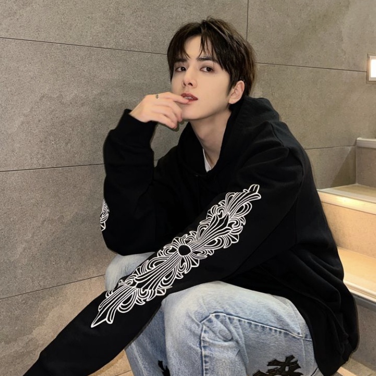 Chrome Hearts Horseshoe Floral Fuck You Logo Heavyweight Zip-Up Hoodie Black 착용 스타일