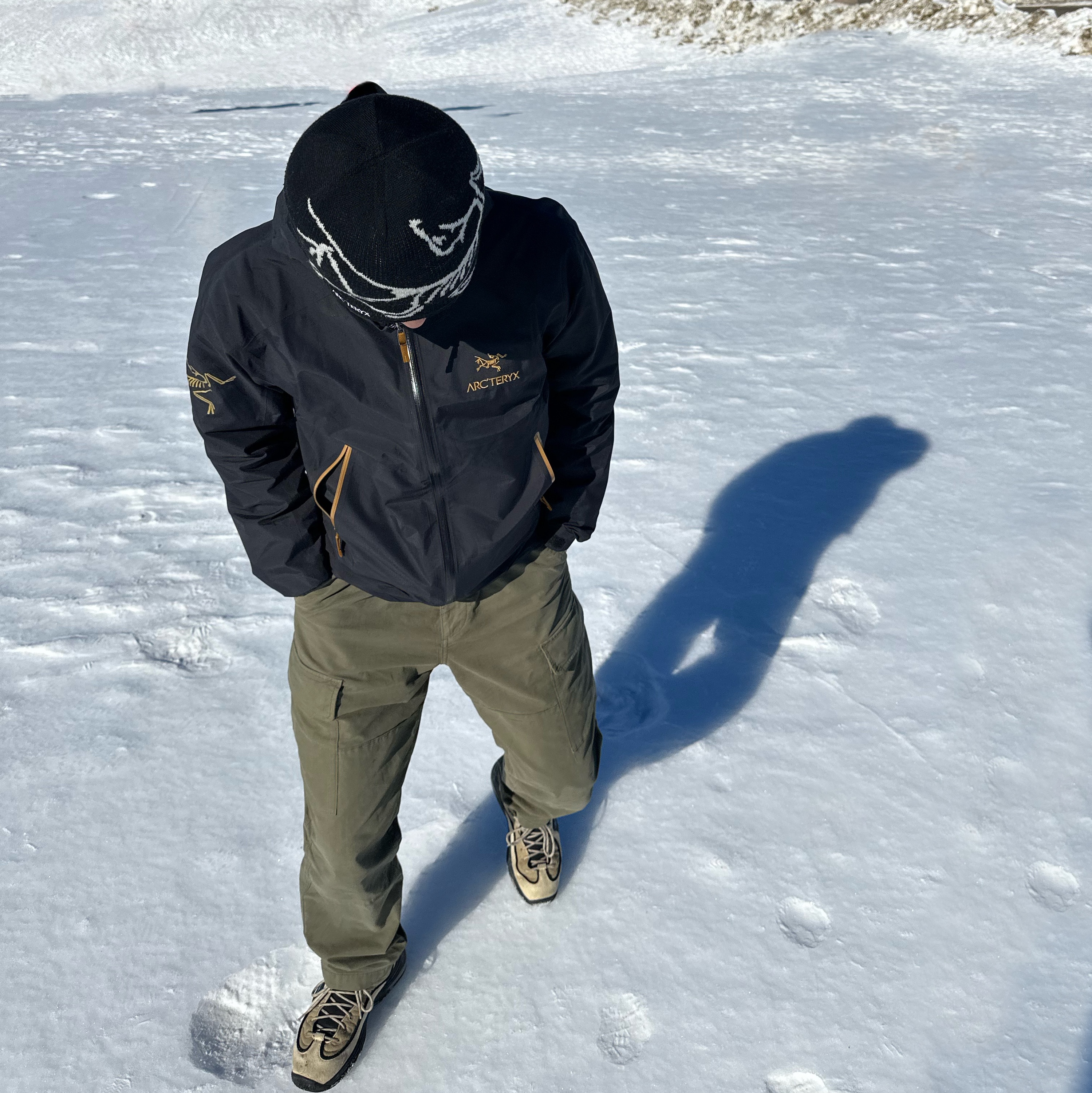 Arc'teryx x Beams Zeta SL Jacket Black Gold, Arc'teryx Bird Head Toque Orca 착용 스타일