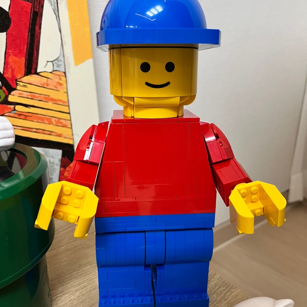 Lego Up-Scaled Lego Minifigure 착용 스타일 - 1