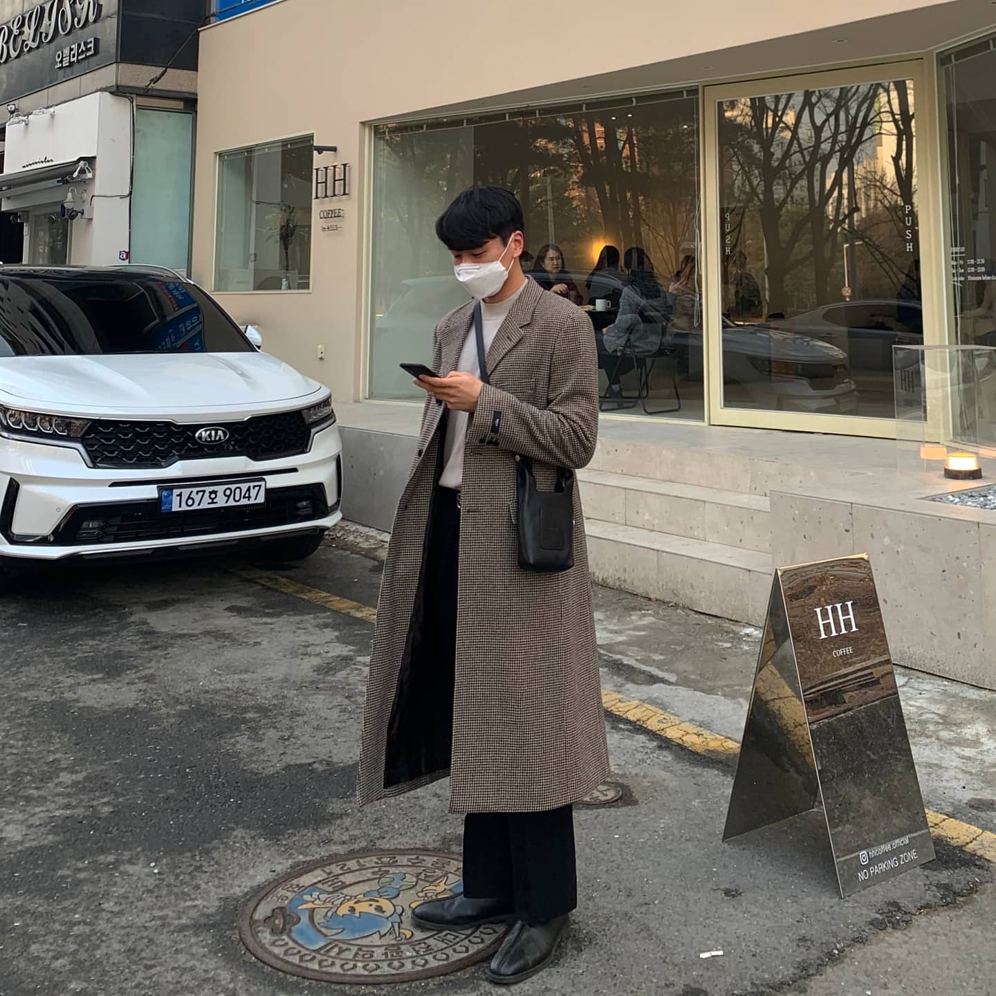 Lemaire Piped Slippers Black - Ssense Exclusive 착용 스타일 - 1