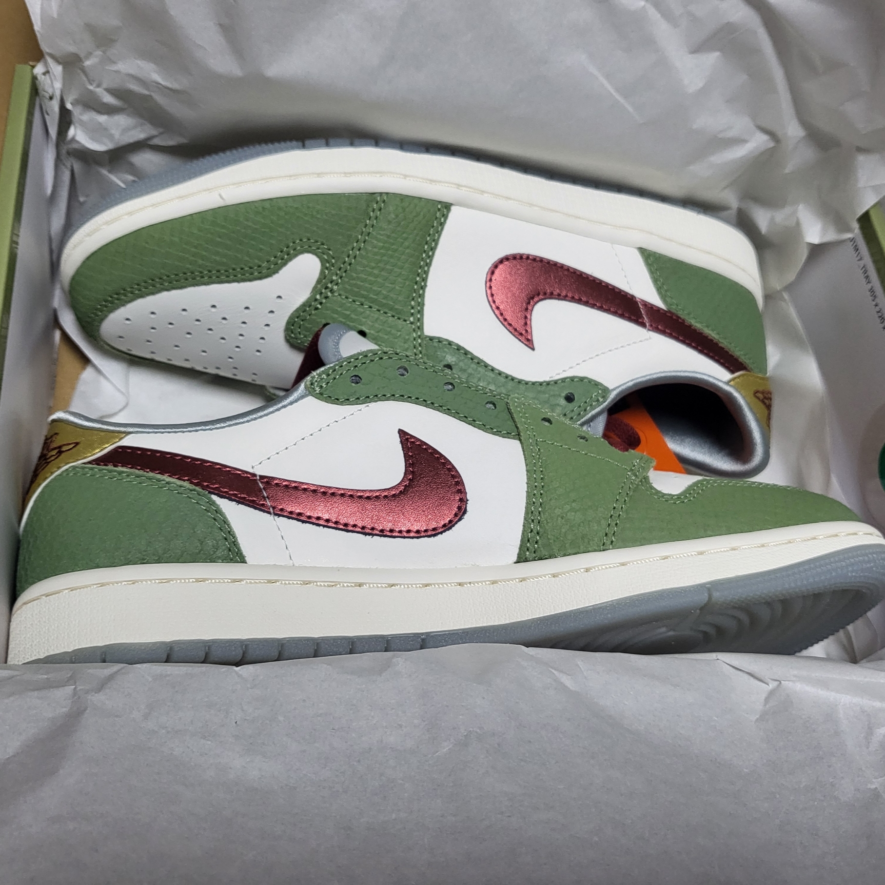 Jordan 1 Retro Low OG Chinese New Year 착용 스타일