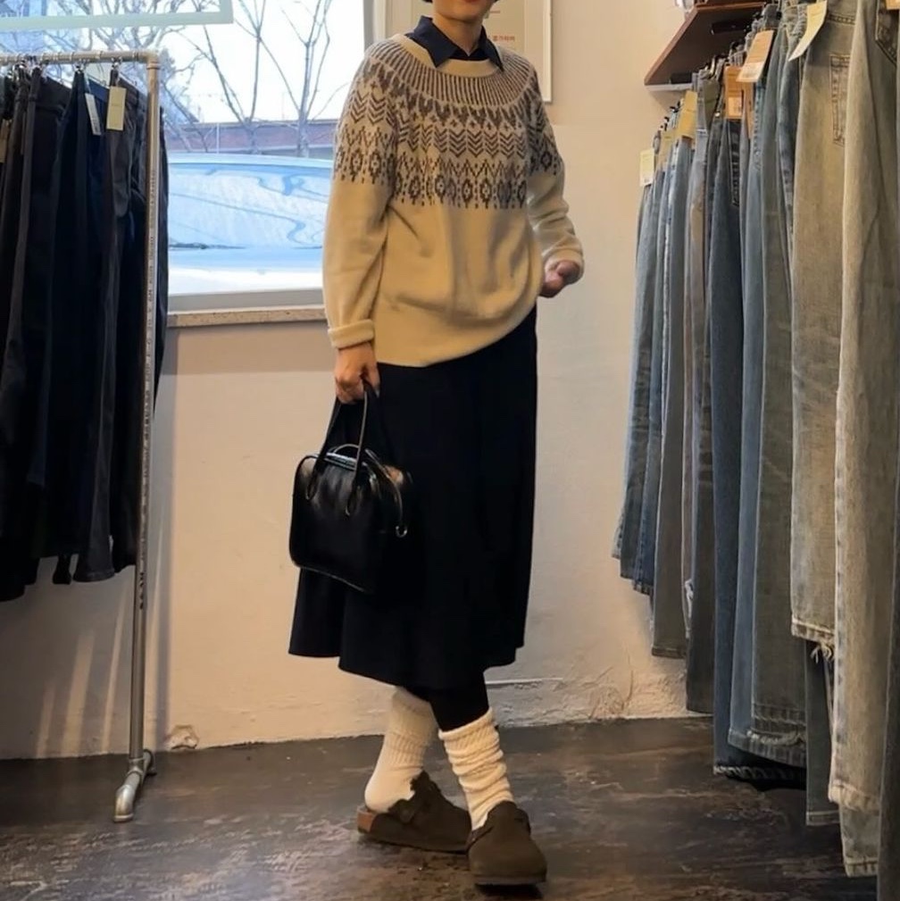 Nieeh Women Square Bag Black 착용 스타일