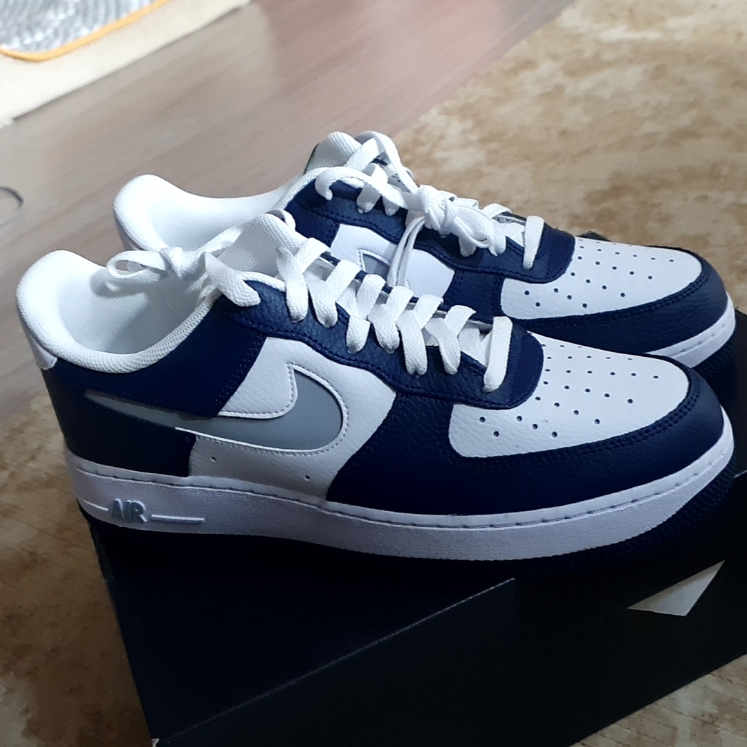 Nike Air Force 1 '07 Cut Out Swoosh Midnight Navy 착용 스타일