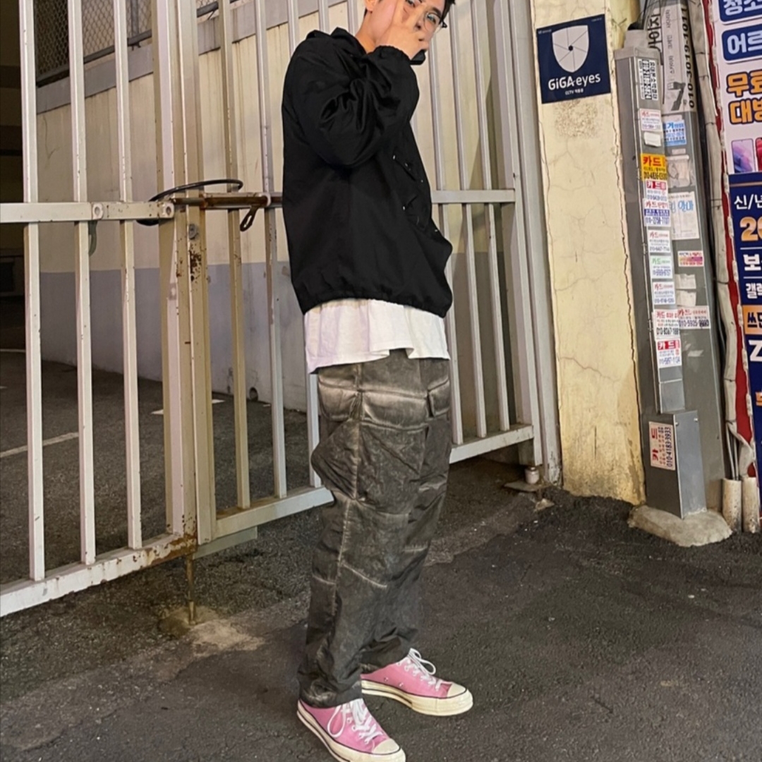 Palace x C.P. Company Shell Pants Black - 22FW, Omega Seamaster Diver 300M Co Axial Master Chronometer Steel Black 착용 스타일 - 2