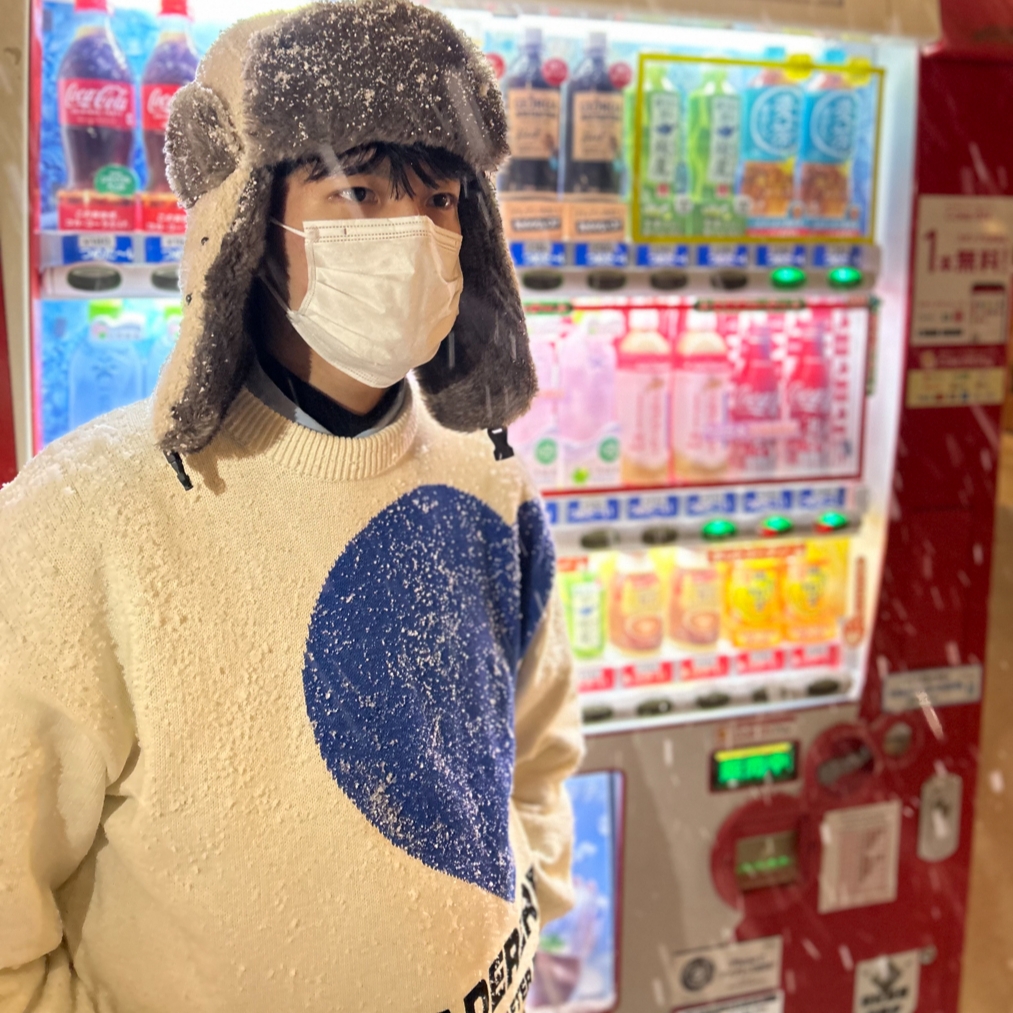 Ader Error Twin Heart Logo Knit Ivory 착용 스타일
