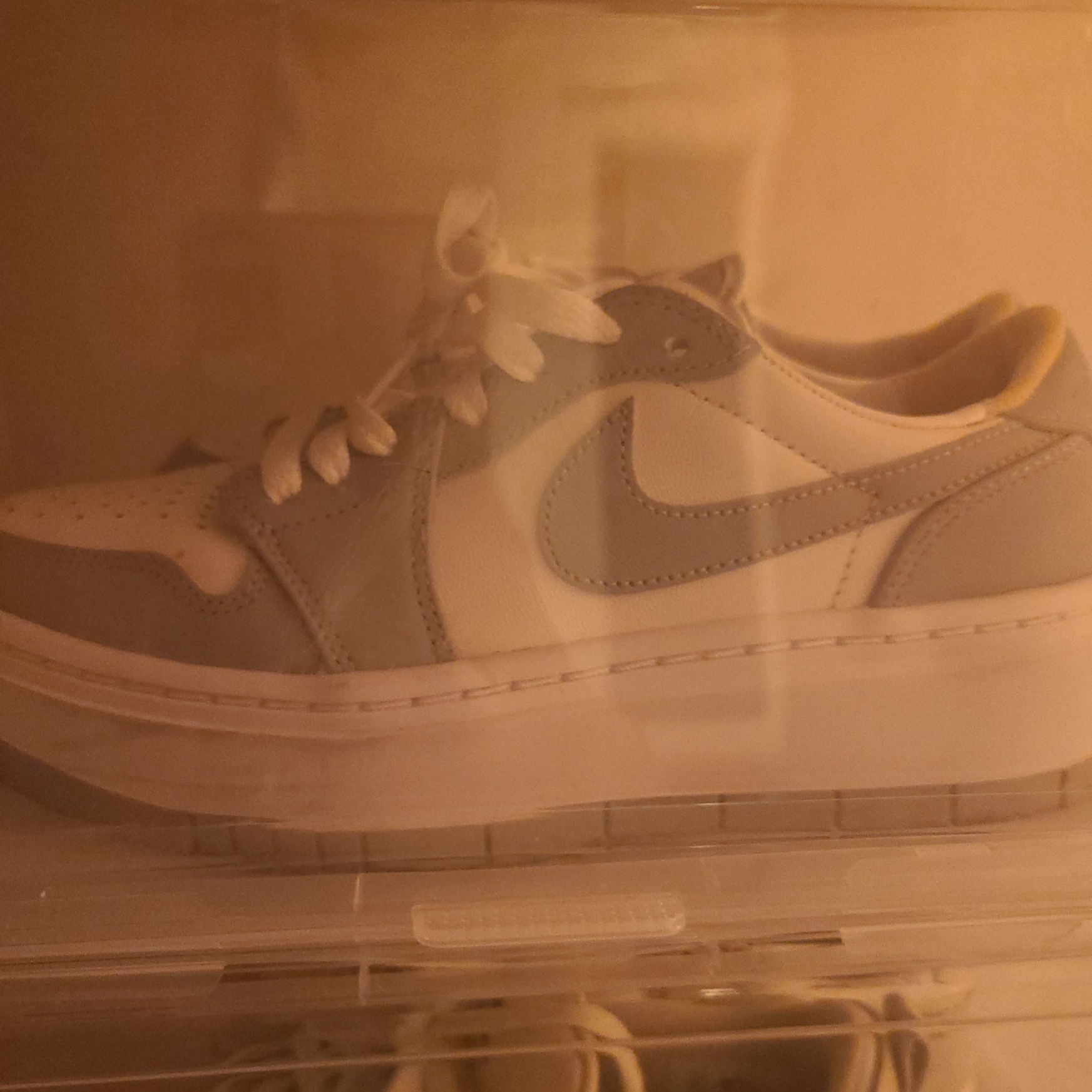 (W) Jordan 1 Elevate Low White and Wolf Grey 착용 스타일