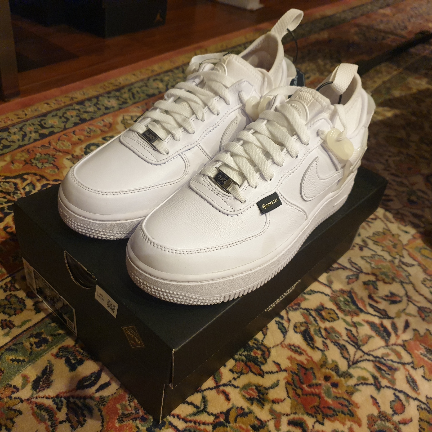 Nike x Undercover Air Force 1 Low SP White 착용 스타일 - 1