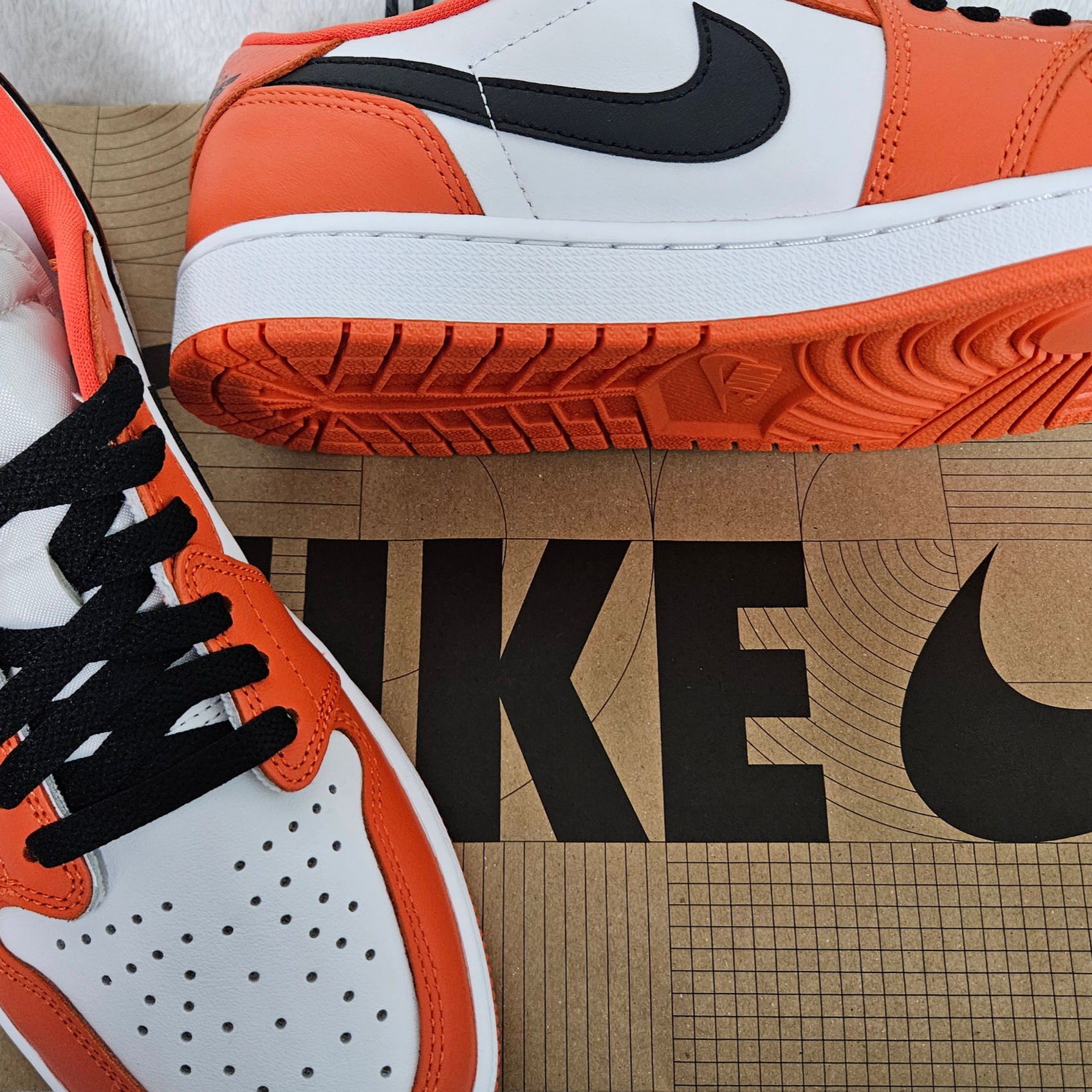 Jordan 1 Low OG Starfish 착용 스타일