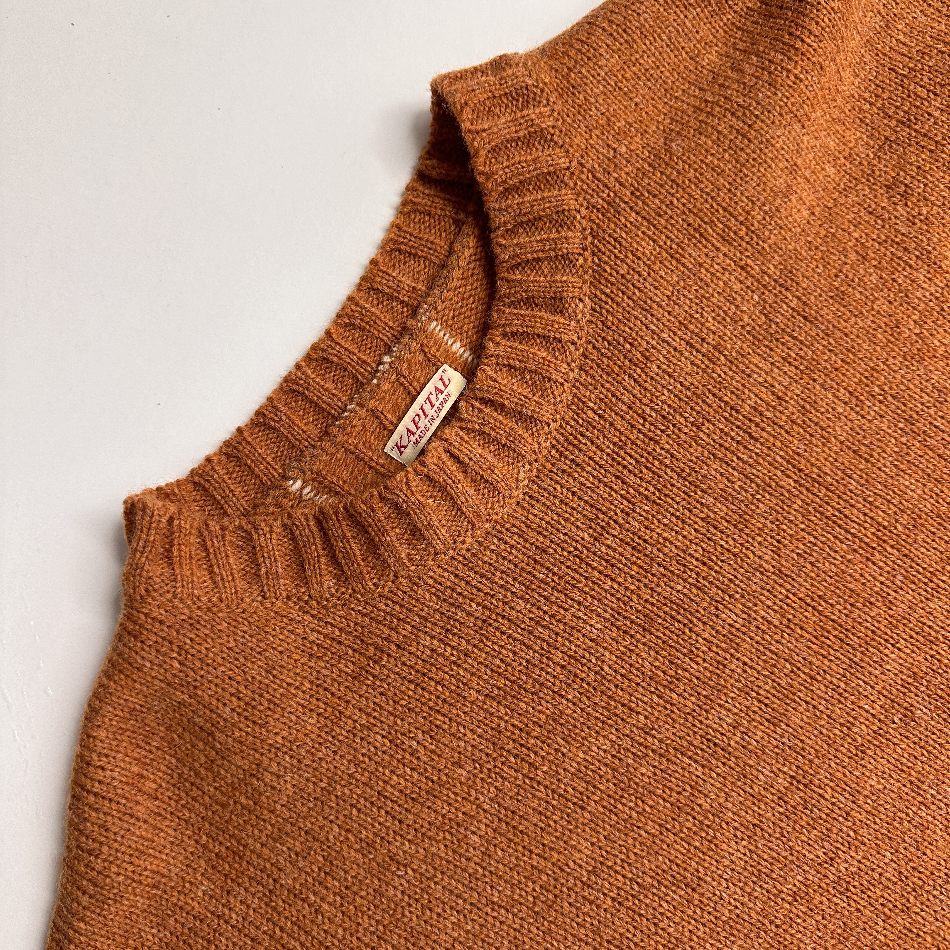 Kapital 5G Wool Bone Crewneck Sweater Orange 착용 스타일