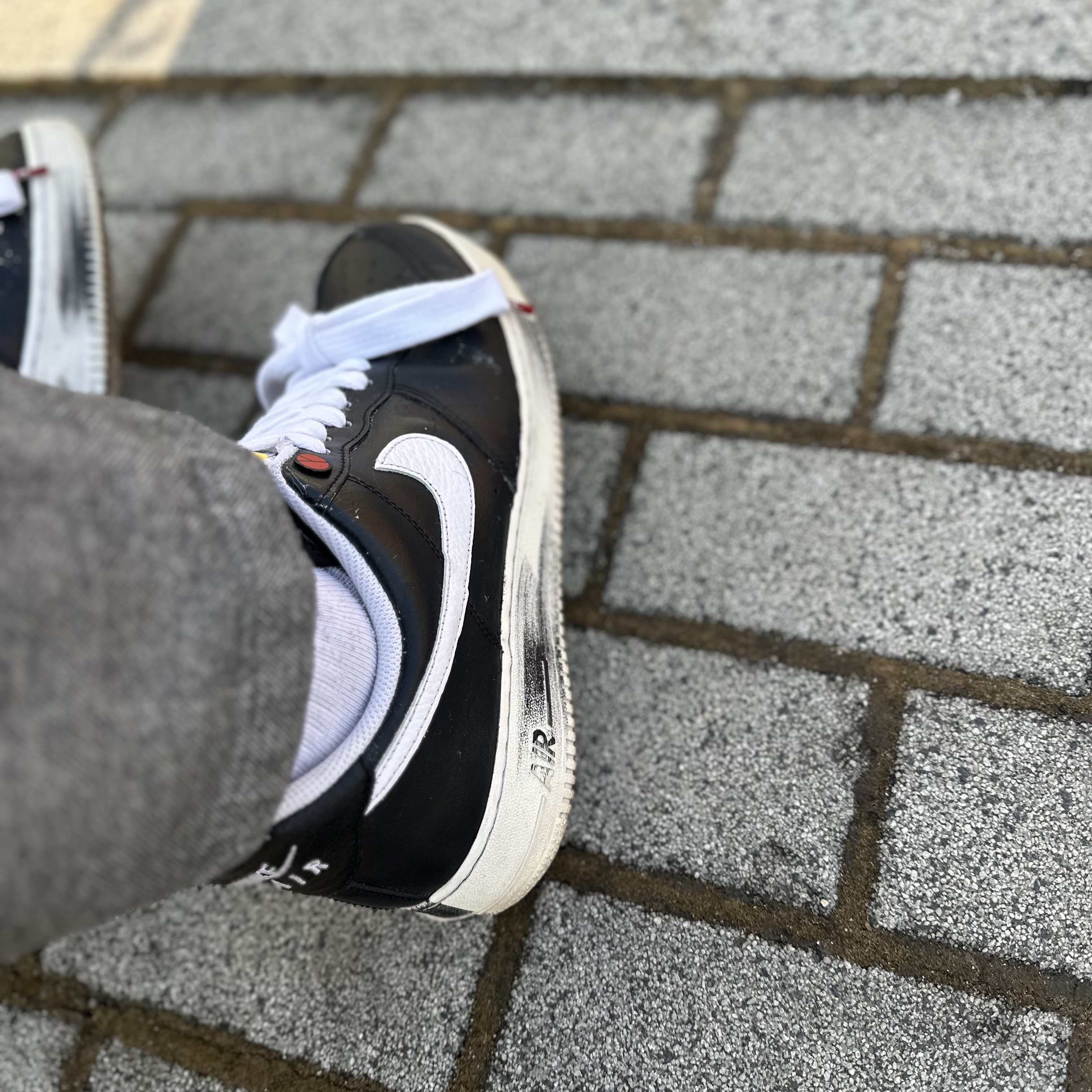 Nike x Peaceminusone Air Force 1 Low Para-Noise 착용 스타일 - 3