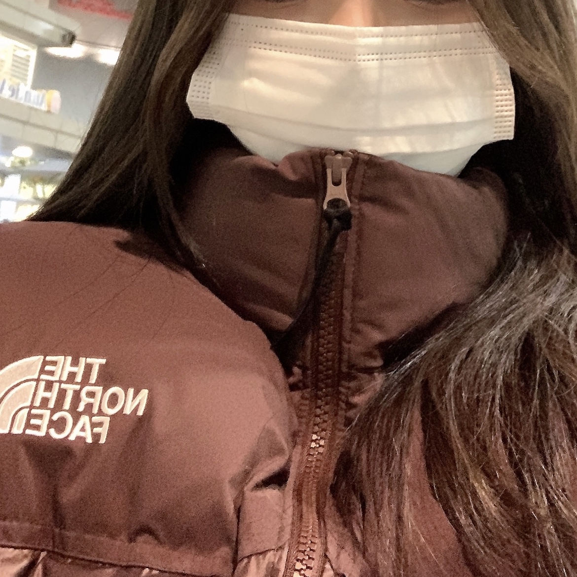 (W) The North Face White Label Novelty Nuptse Down Jacket Cocoa Brown 착용 스타일