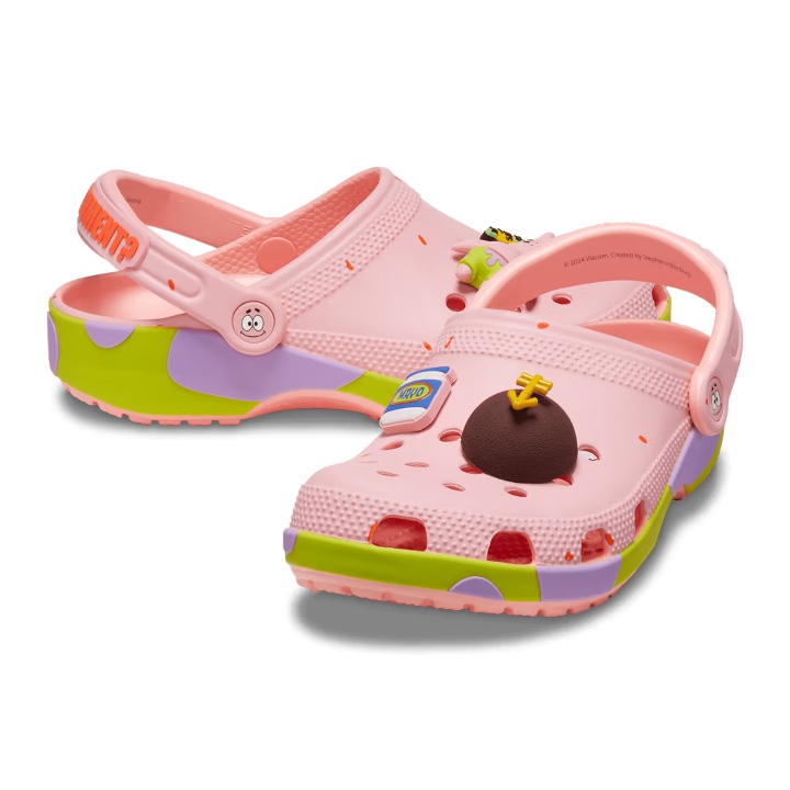 (W) Crocs x Hello Kitty Classic Clog White, Crocs x Cars Classic Clog Mater 착용 스타일 - 3