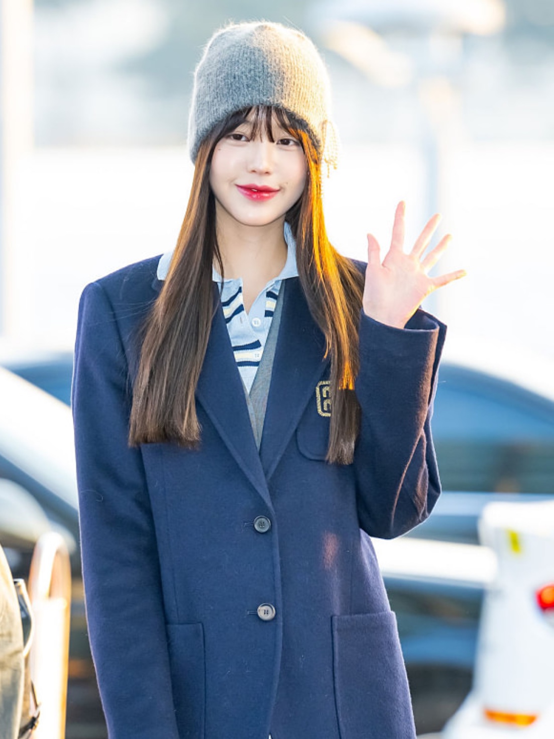 (W) Miu Miu Single Breasted Velour Jacket Navy 착용 스타일