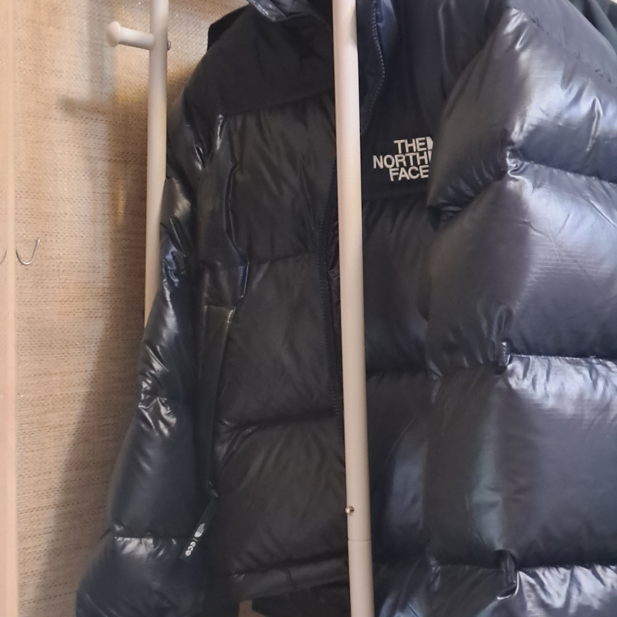 The North Face 1996 Eco Nuptse Jacket Real Black 착용 스타일