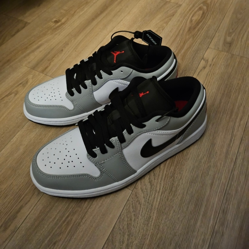 Jordan 1 Low Light Smoke Grey 착용 스타일
