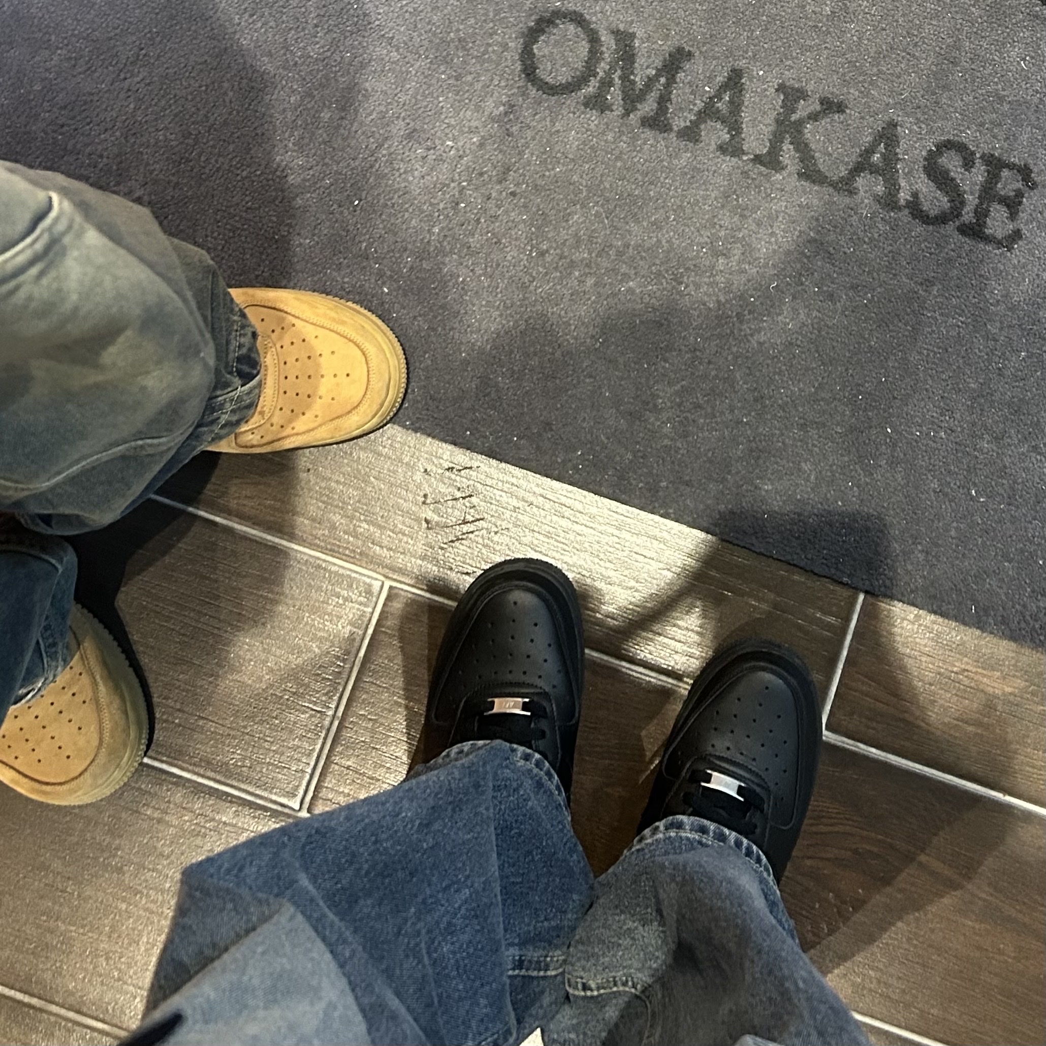 (W) Nike Air Force 1 '07 Low Triple Black, Nike Air Force 1 '07 WB Flax 착용 스타일