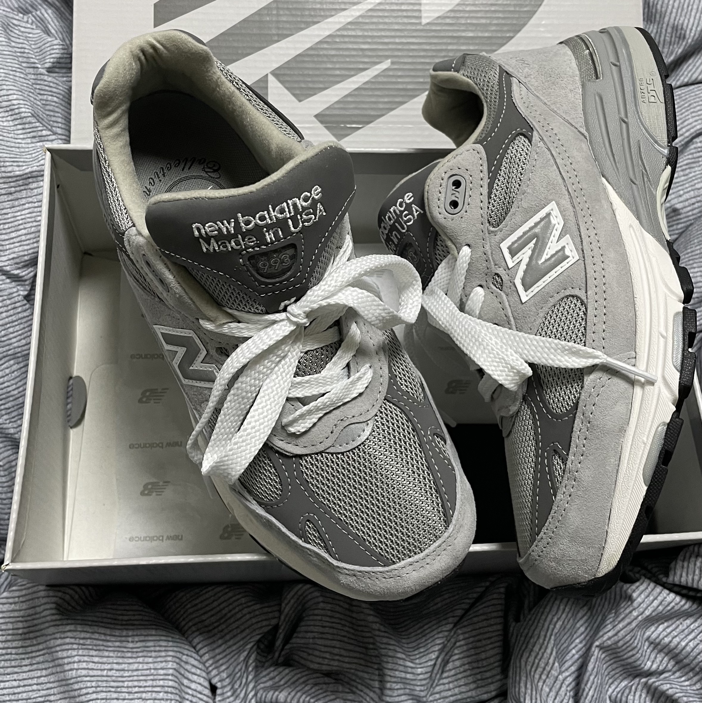 (W) New Balance 993 Made in USA Grey - B Standard 착용 스타일 - 1