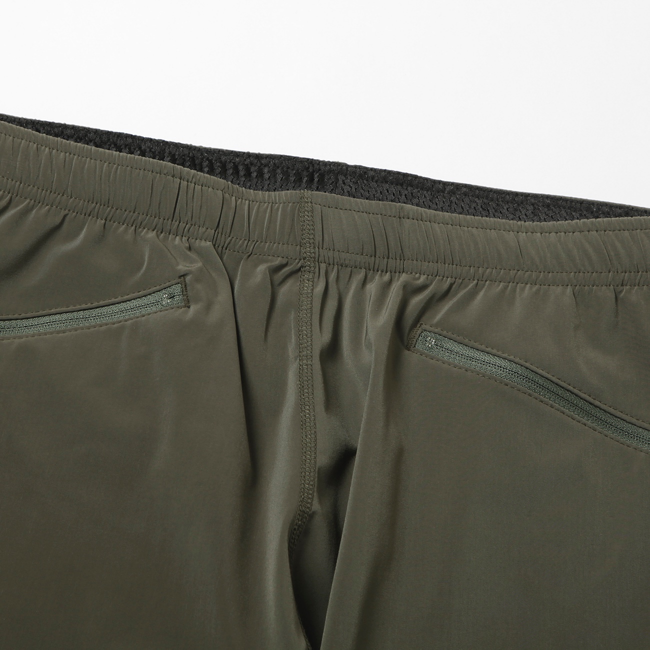 South2 West8 2P Cycle Pants Olive Drab 착용 스타일 - 3