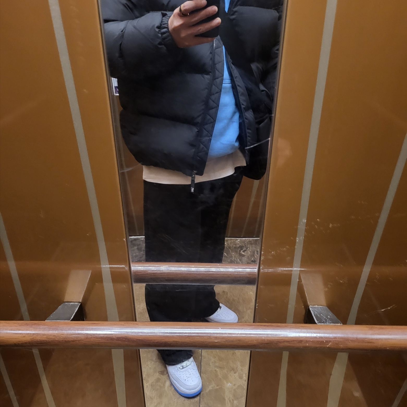 Nike Air Force 1 '07 White University Blue, IAB Studio Hoodie Sky Blue Lemon 착용 스타일