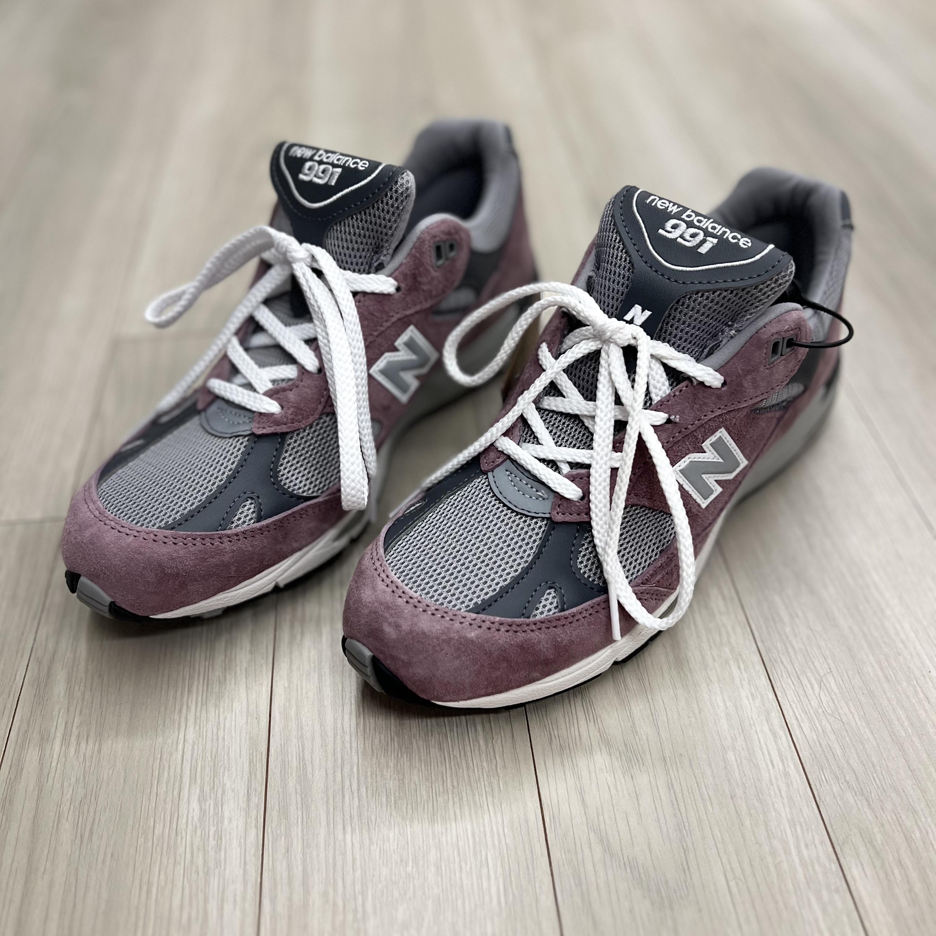 (W) New Balance 991 Made in UK Pink Grey 착용 스타일