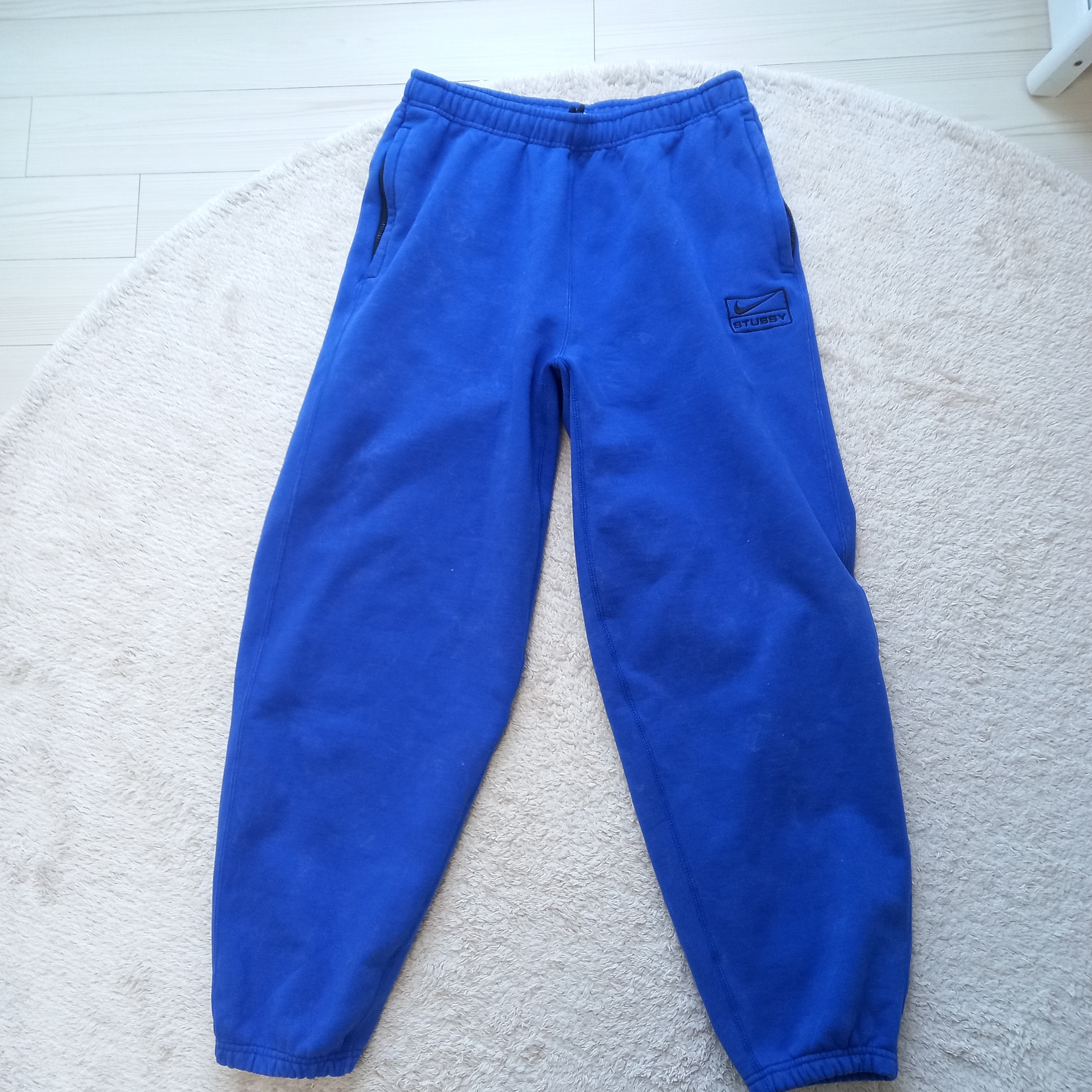 Nike x Stussy NRG Acid Washed Fleece Pants Game Royal (DR4025-480) 착용 스타일 - 2