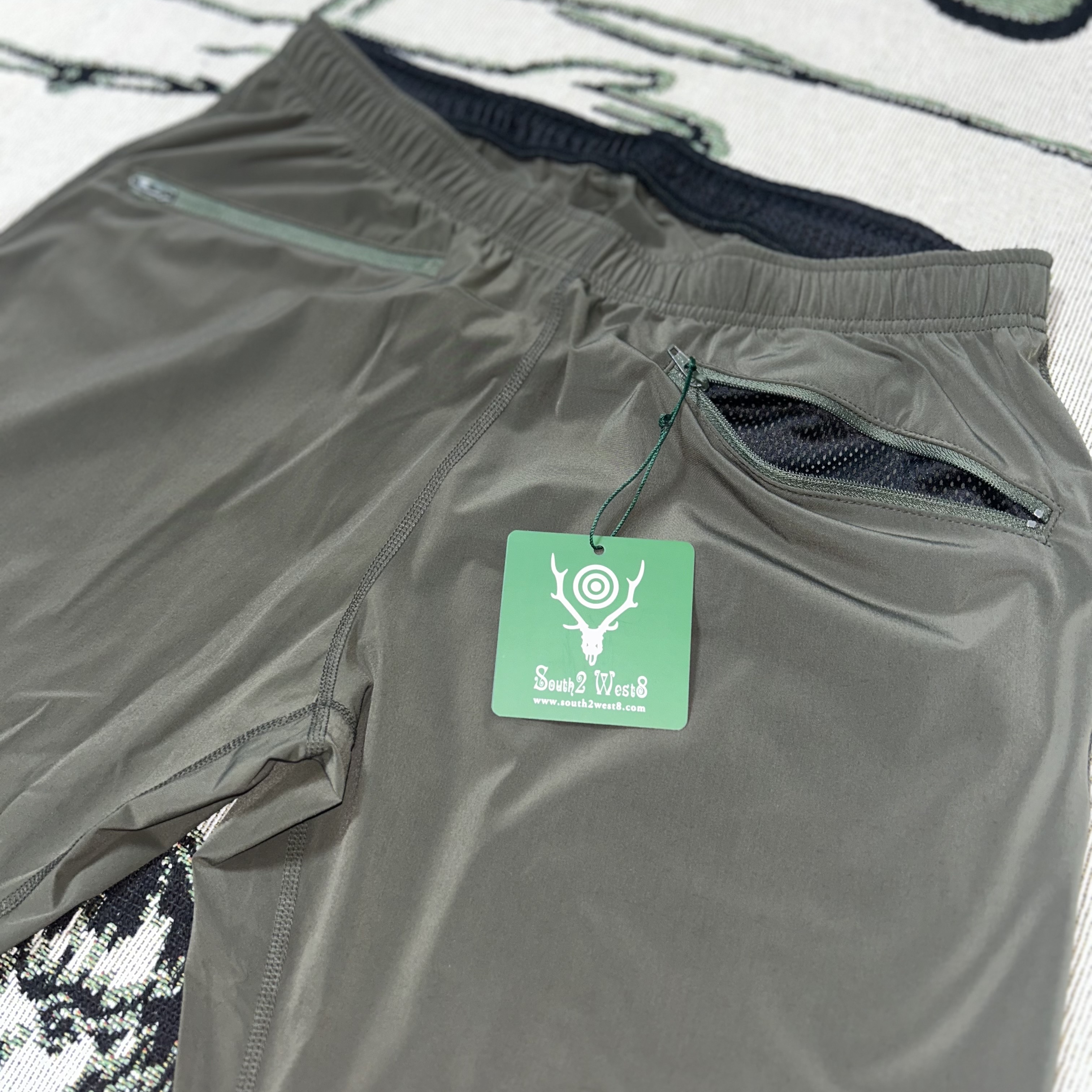 South2 West8 2P Cycle Pants Olive Drab 착용 스타일 - 7