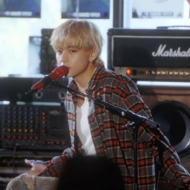 Undercover UP2C4405-1 Shirts Red Check, Acne Studios Loose Fit Jeans 2021M Mid blue 착용 스타일 - 2